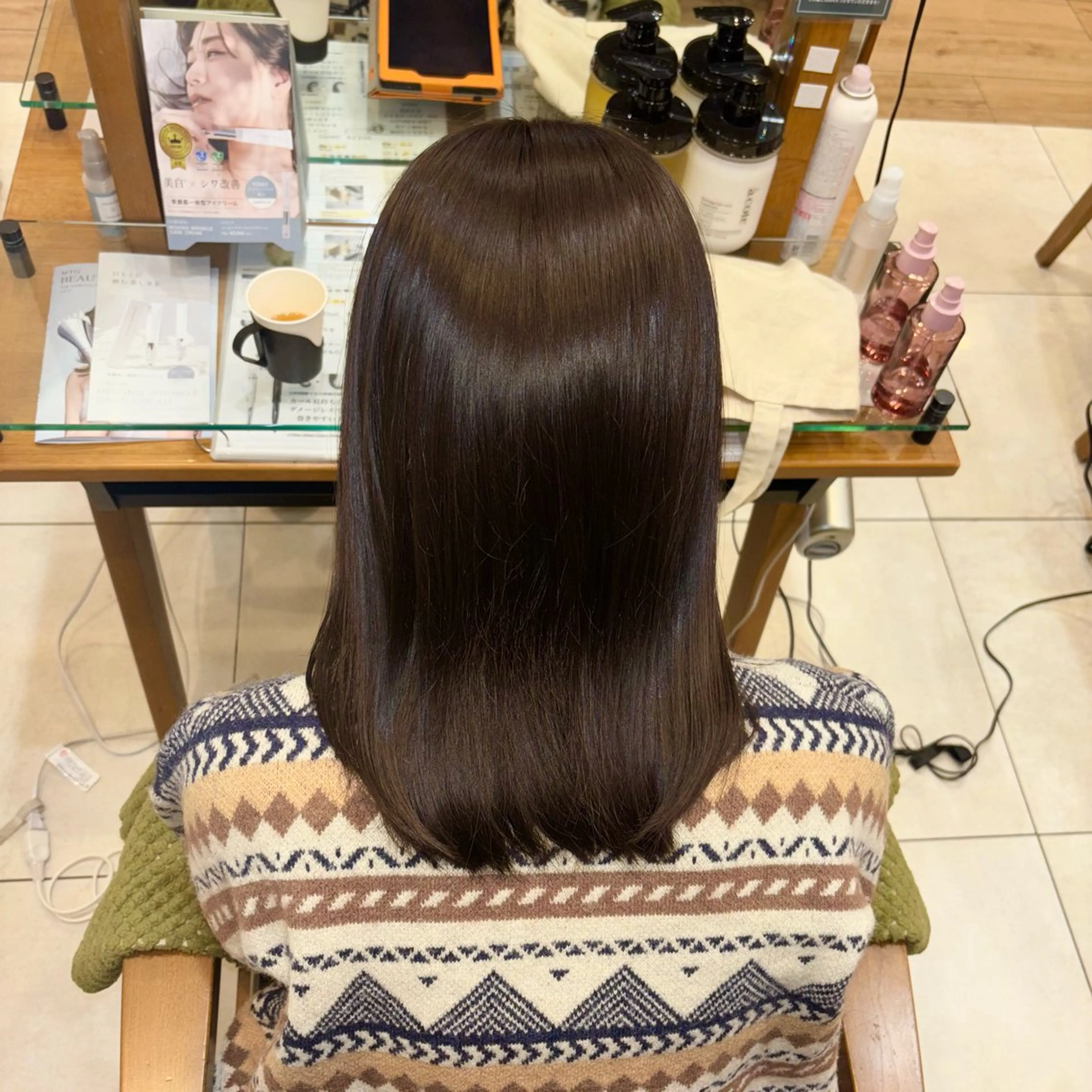 ミディアム カラー 新原 陽那のヘアスタイル