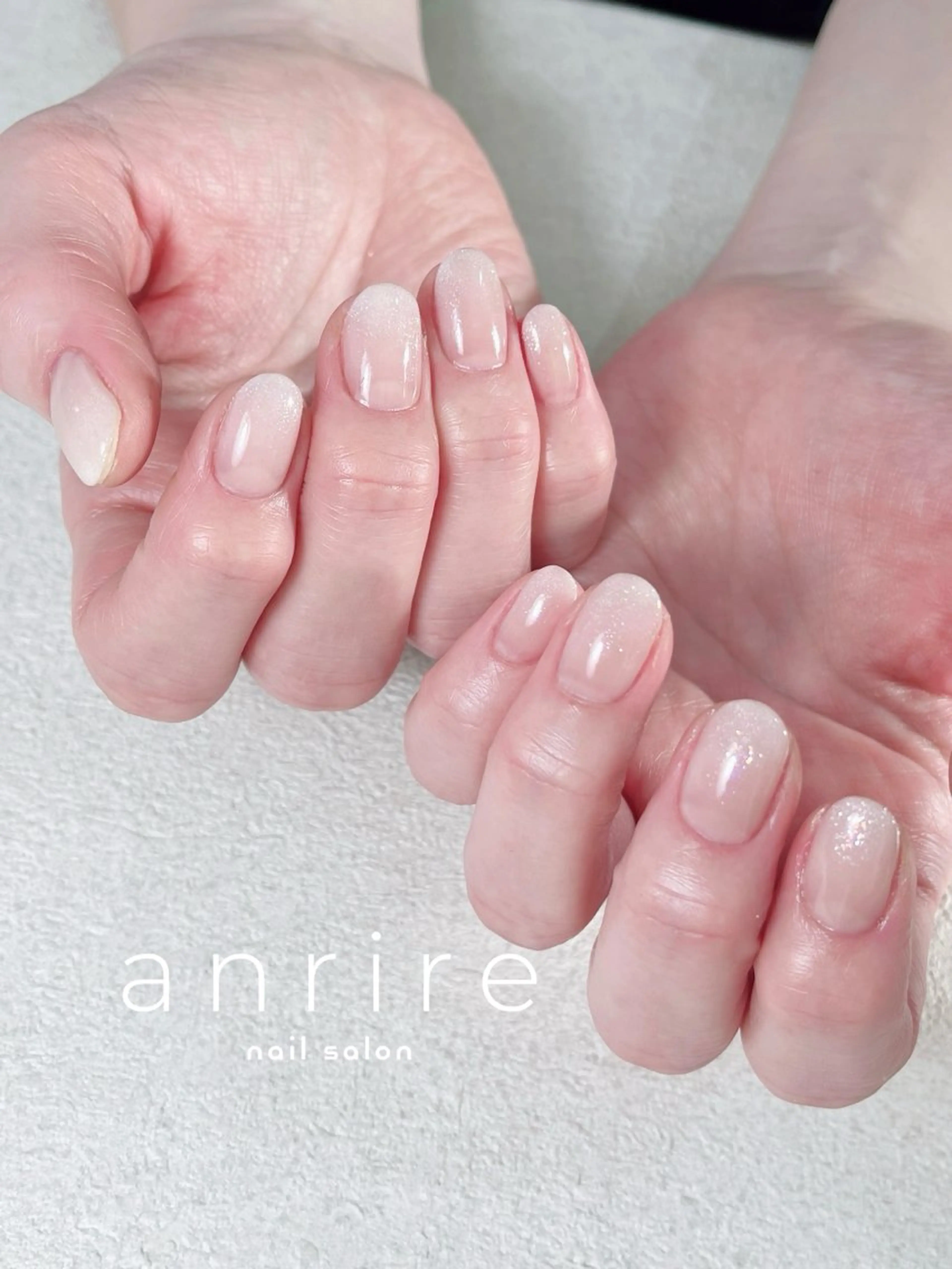 ネイル ジェルネイル グラデーション オフィスネイル パラジェル ホワイト ハンドネイル nailsalon anrireのネイルデザイン