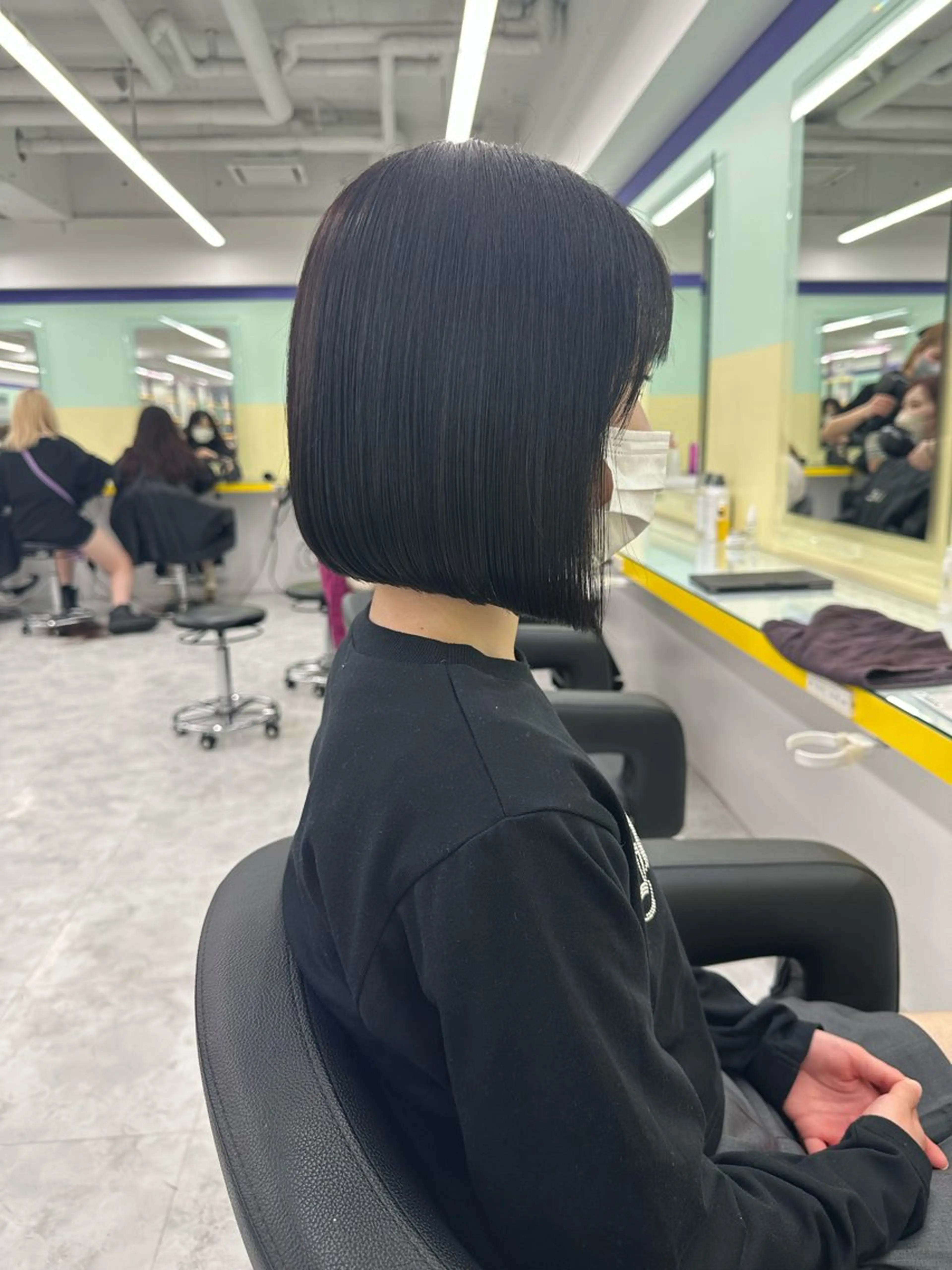 ショート カラー Over hair_ misakiのヘアスタイル