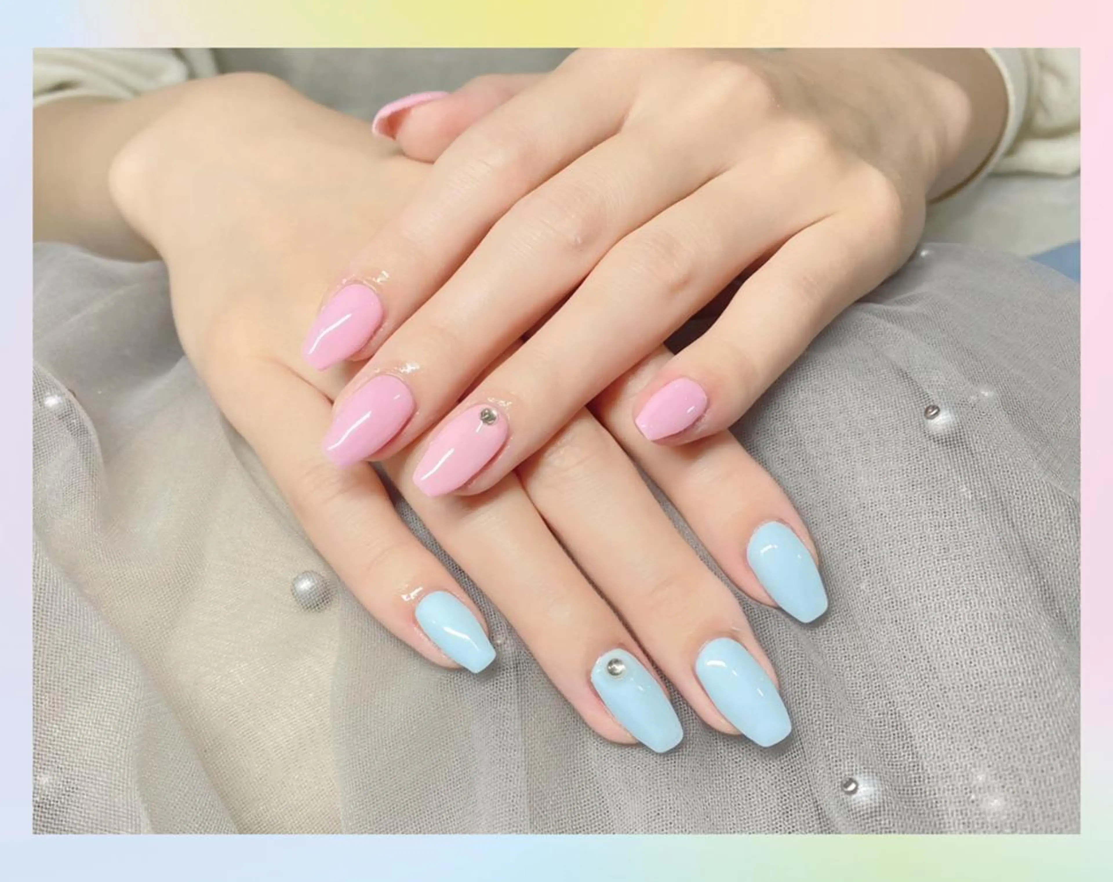 🌟HAND 【ソフトジェルオフ無料】ワンカラーorラメグラ【2色までOK】🩵の写真