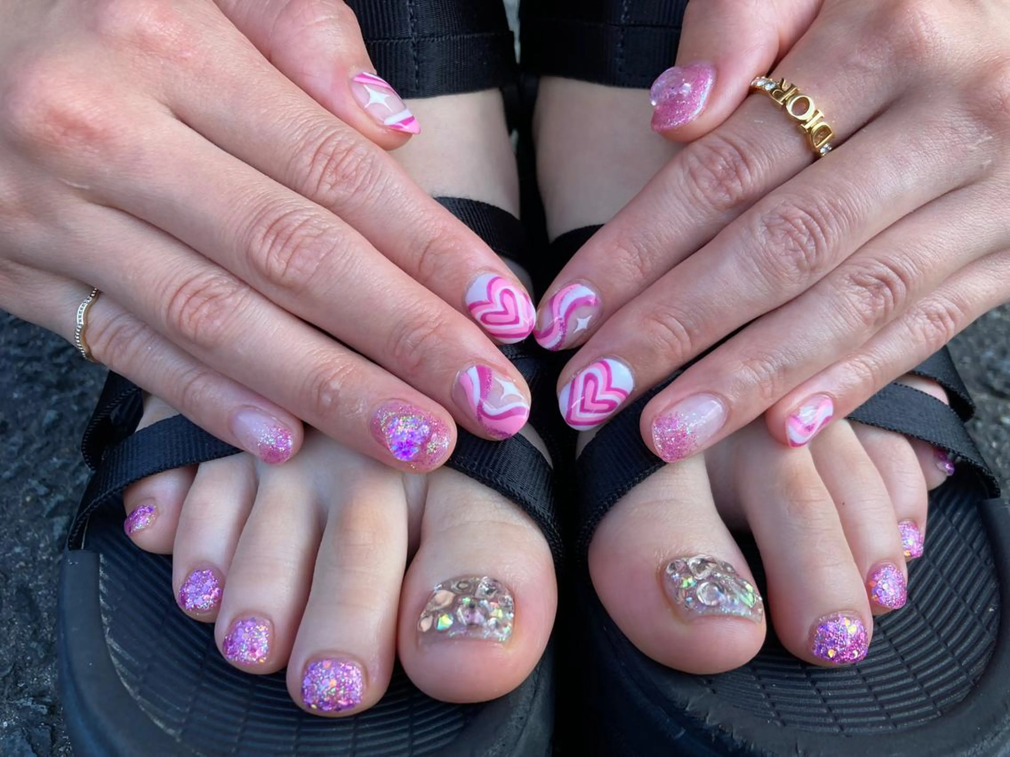 ショート ネイル ハンドネイル フットネイル ✴︎ Delightのネイルデザイン