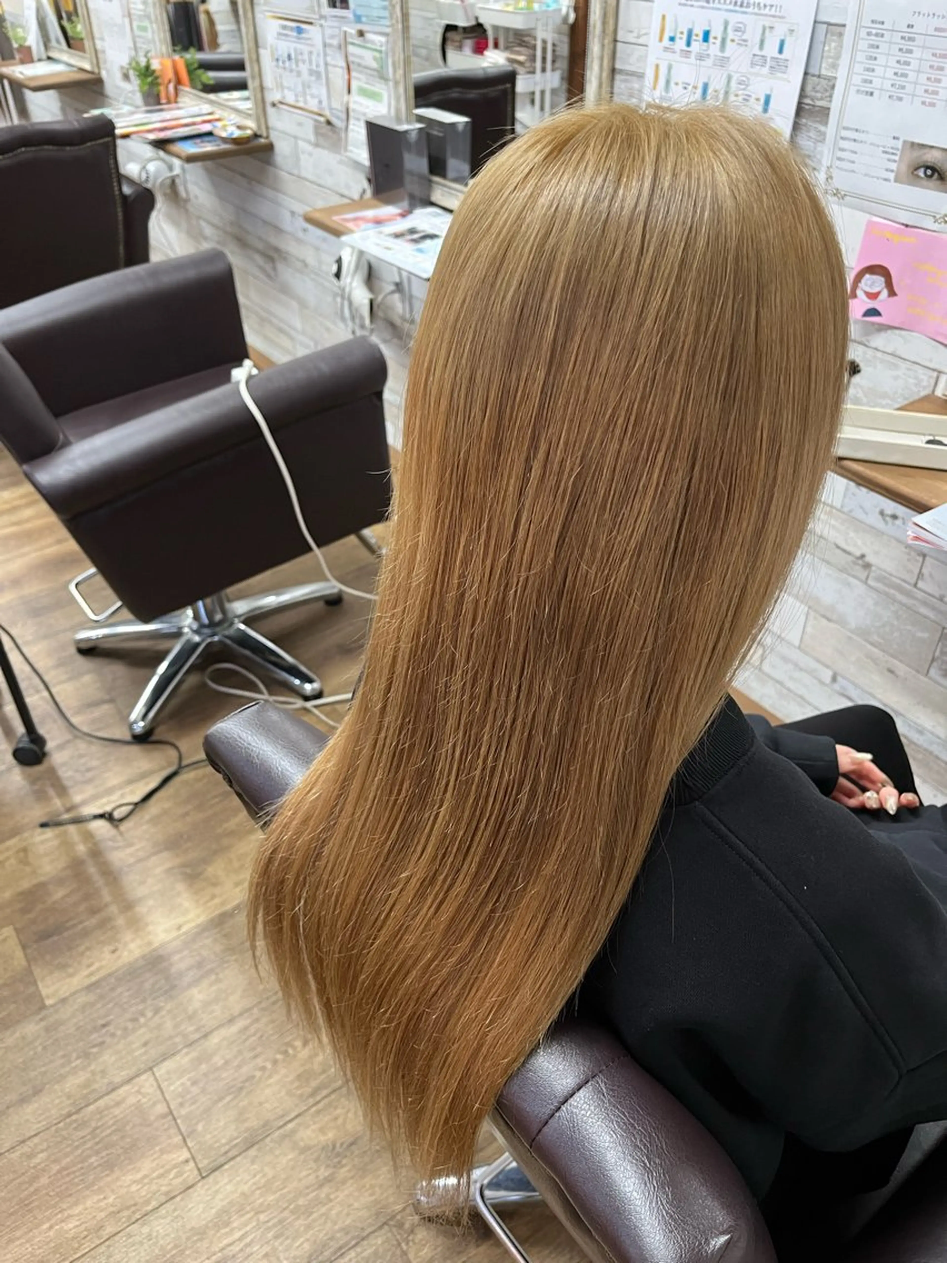 ロング Reflet RENAのヘアスタイル