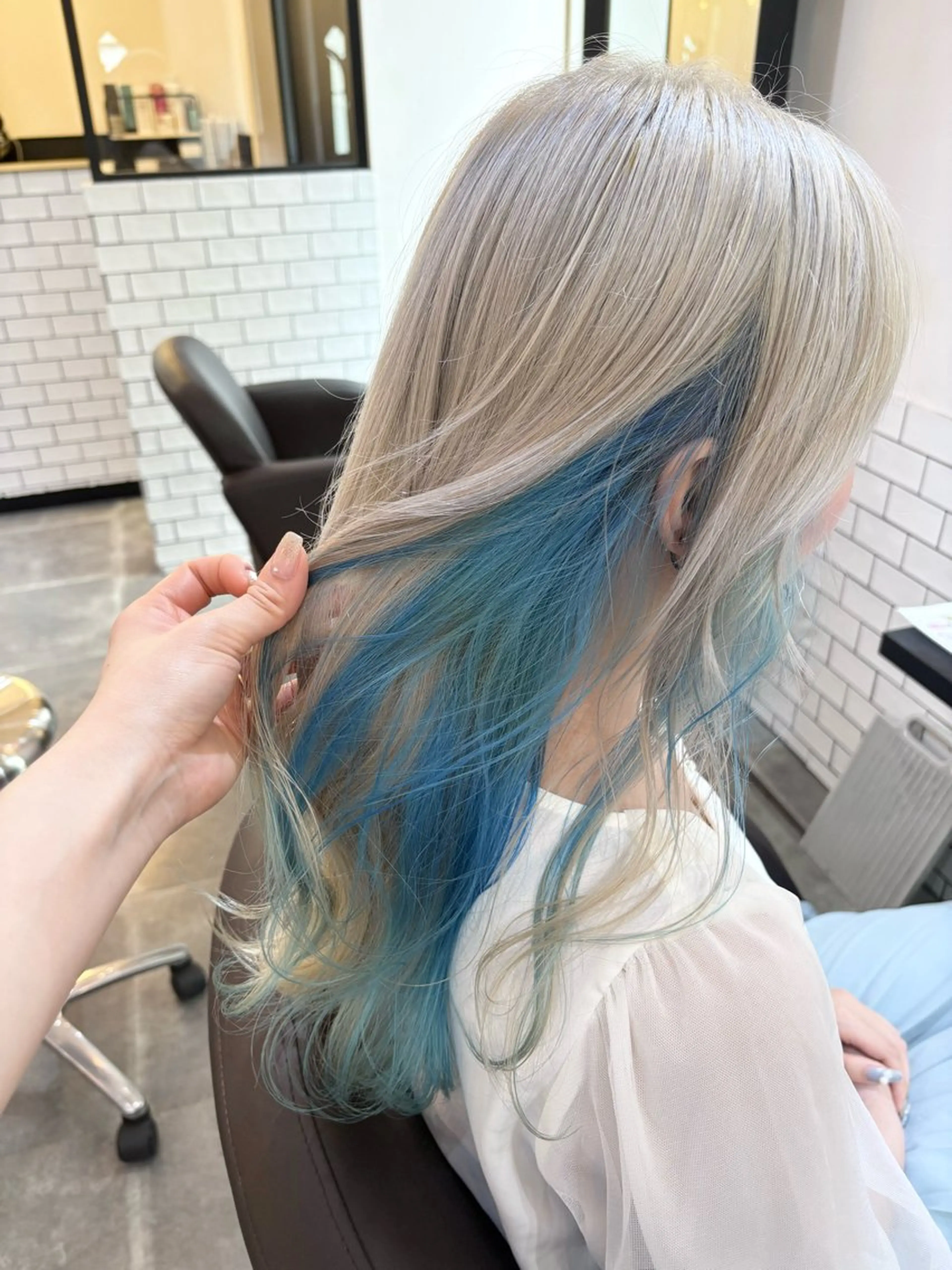 ロング カラー ブリーチ ケアブリーチ ダブルカラー インナーカラー ヘアカラー 艶ピンク*ヘアセット 🌙shioriのヘアスタイル