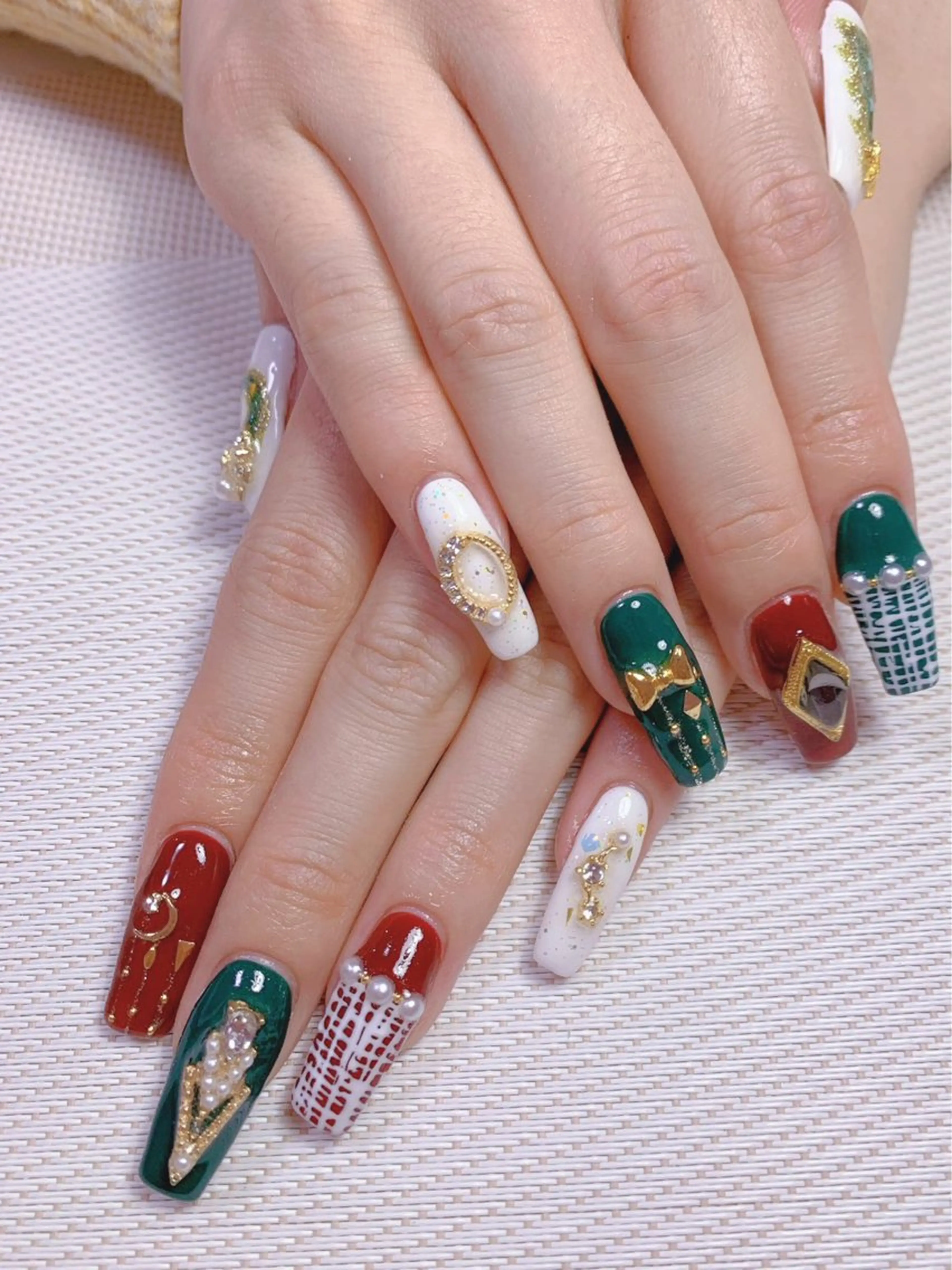 ネイル シーシー ネイルのネイルデザイン