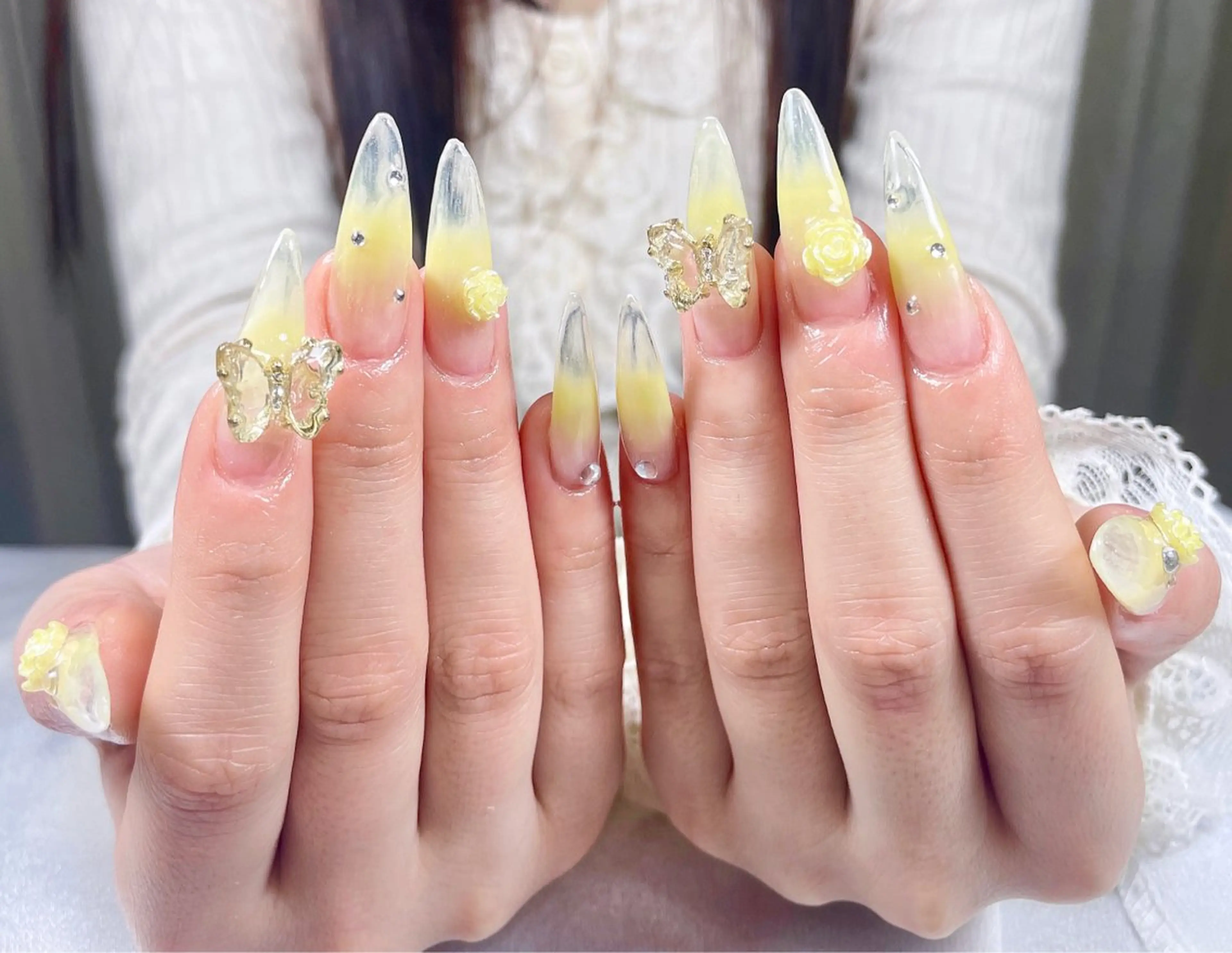 ネイル アートネイル 長さ出し ガーリー 韓国ネイル 持ち込み Rin Nail 新大久保店のネイルデザイン