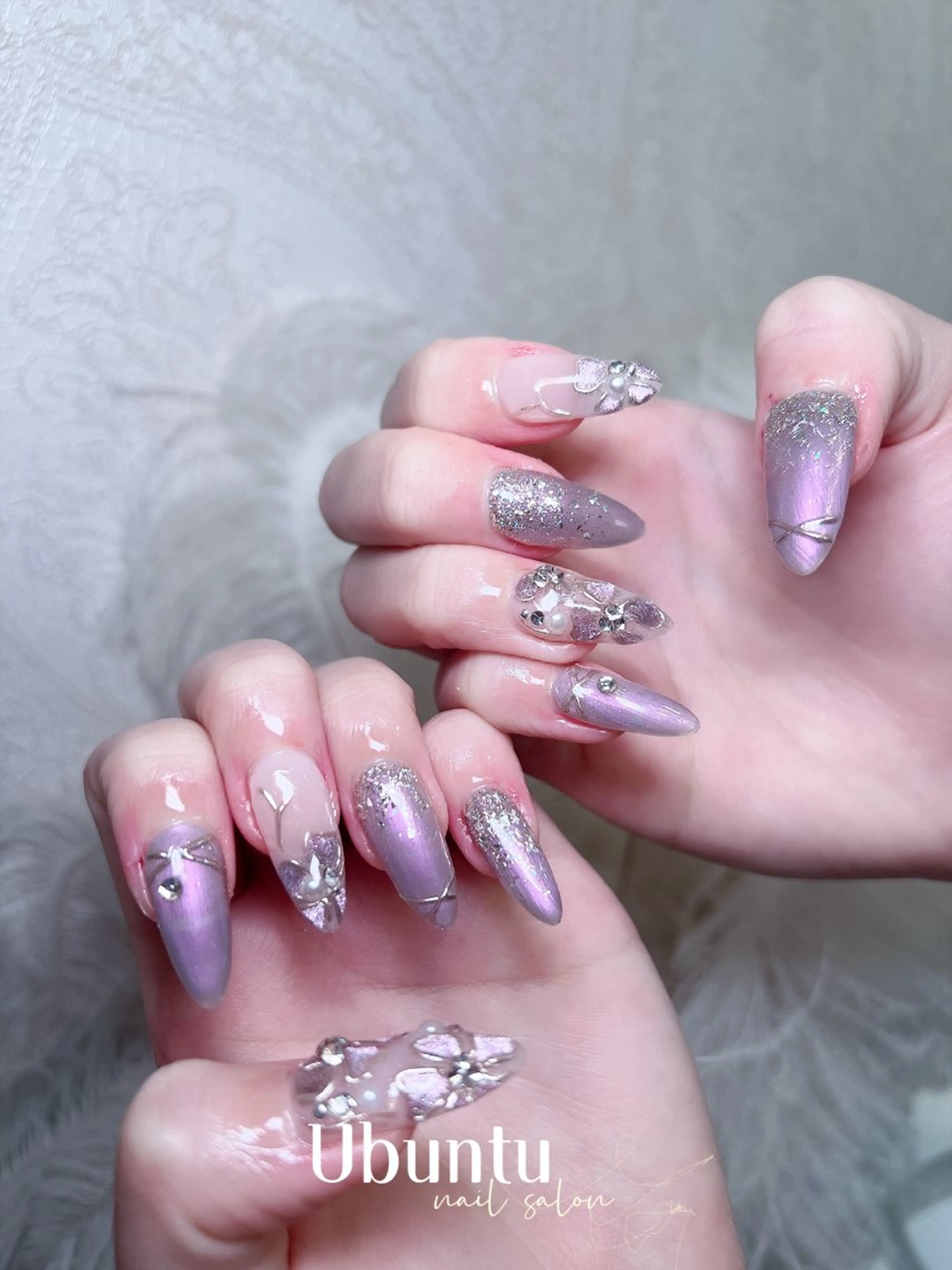 ネイル アートネイル マグネットネイル ミラーネイル ハンドネイル Ubuntu🎀 ネイルサロン✨のネイルデザイン