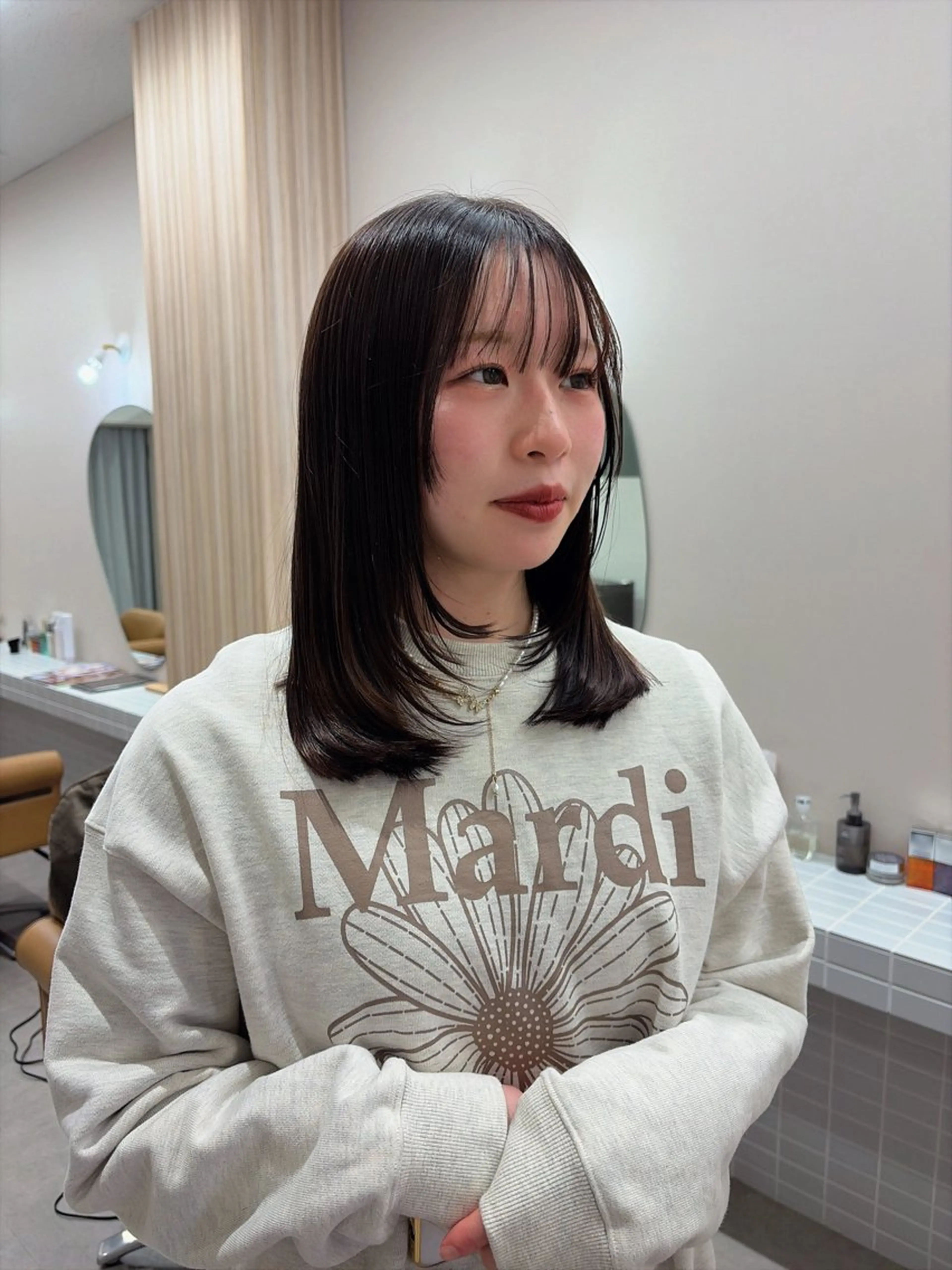 ミディアム カット ヘアカラー トリートメント ａｉｋａ🐩 /艶カラー/レイヤーのヘアスタイル