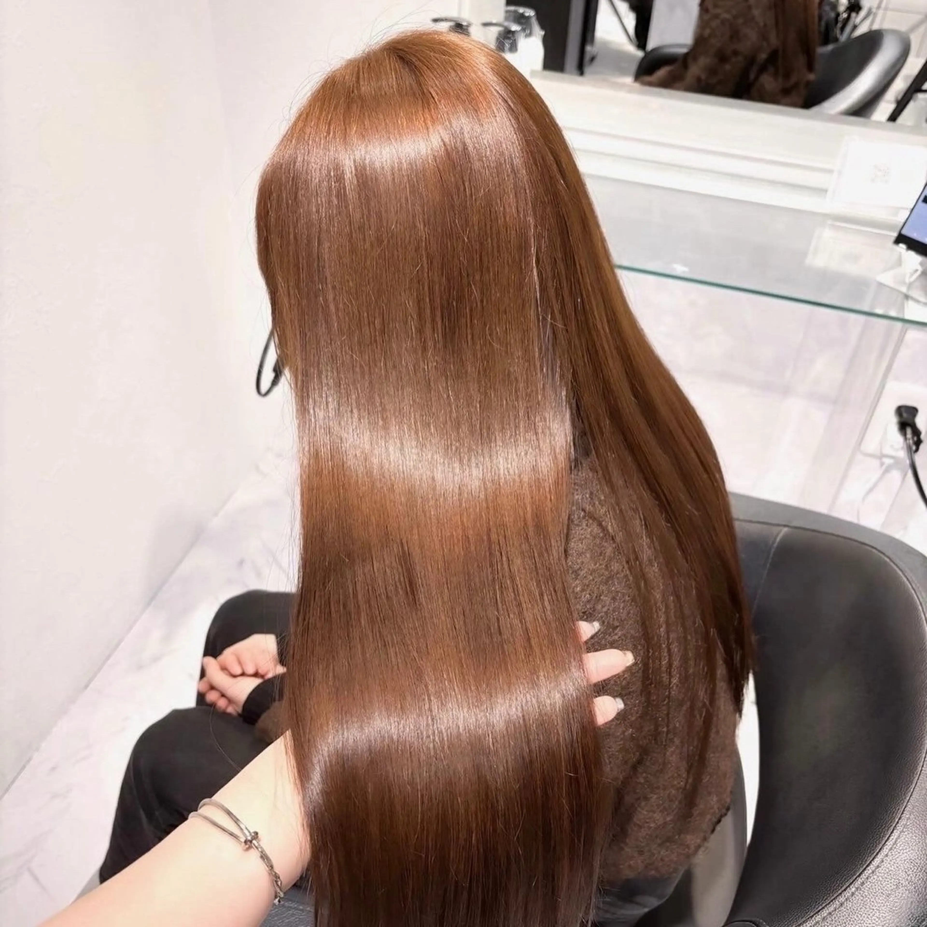 ロング カラー ヘアアレンジ ブリーチ ブリーチなしカラー 髪質改善 🫧モテる💗ダメー ジレスハイトーン🫧のヘアスタイル