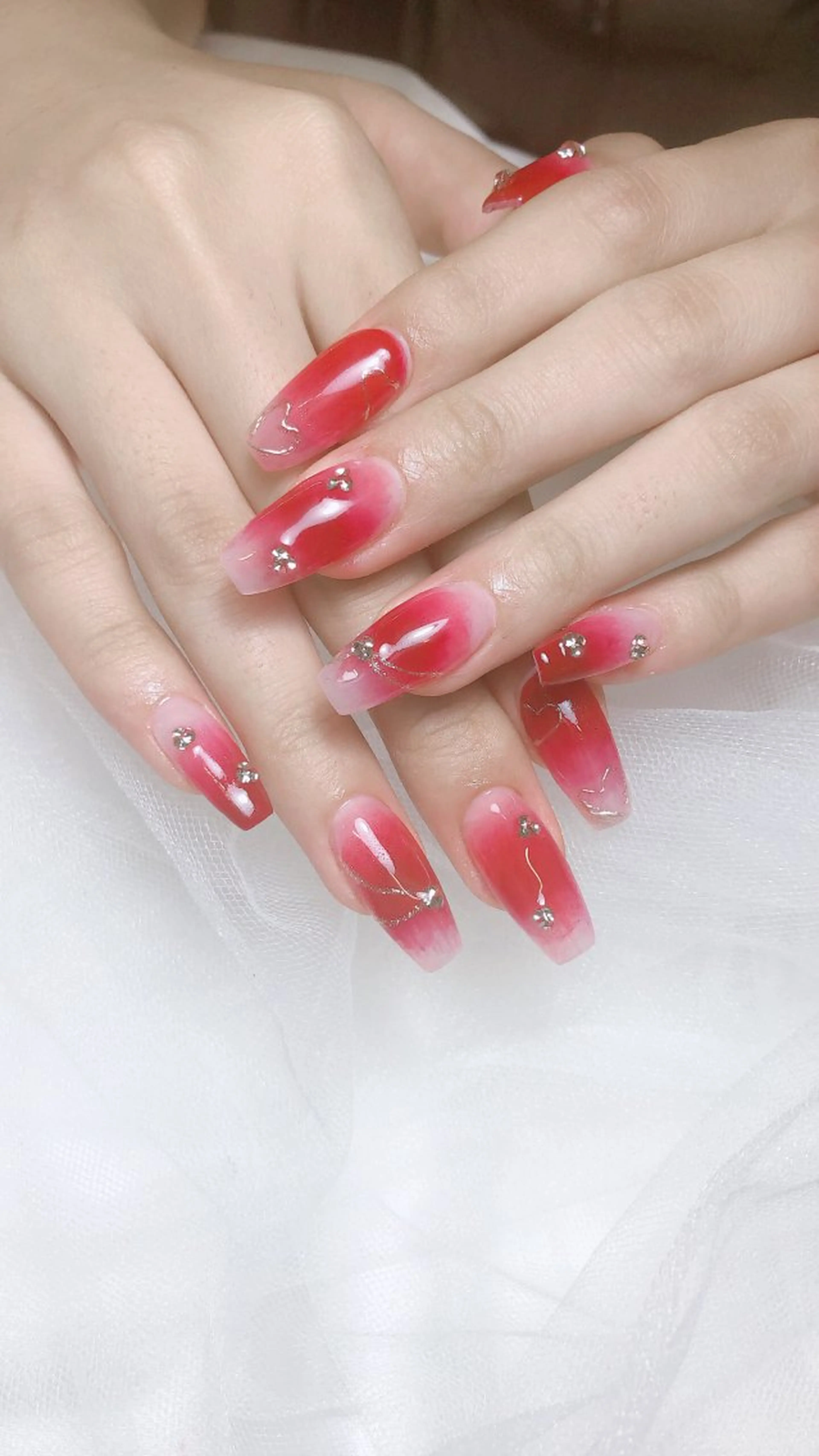 ネイル ハンドネイル LR.ONE ヨウのネイルデザイン