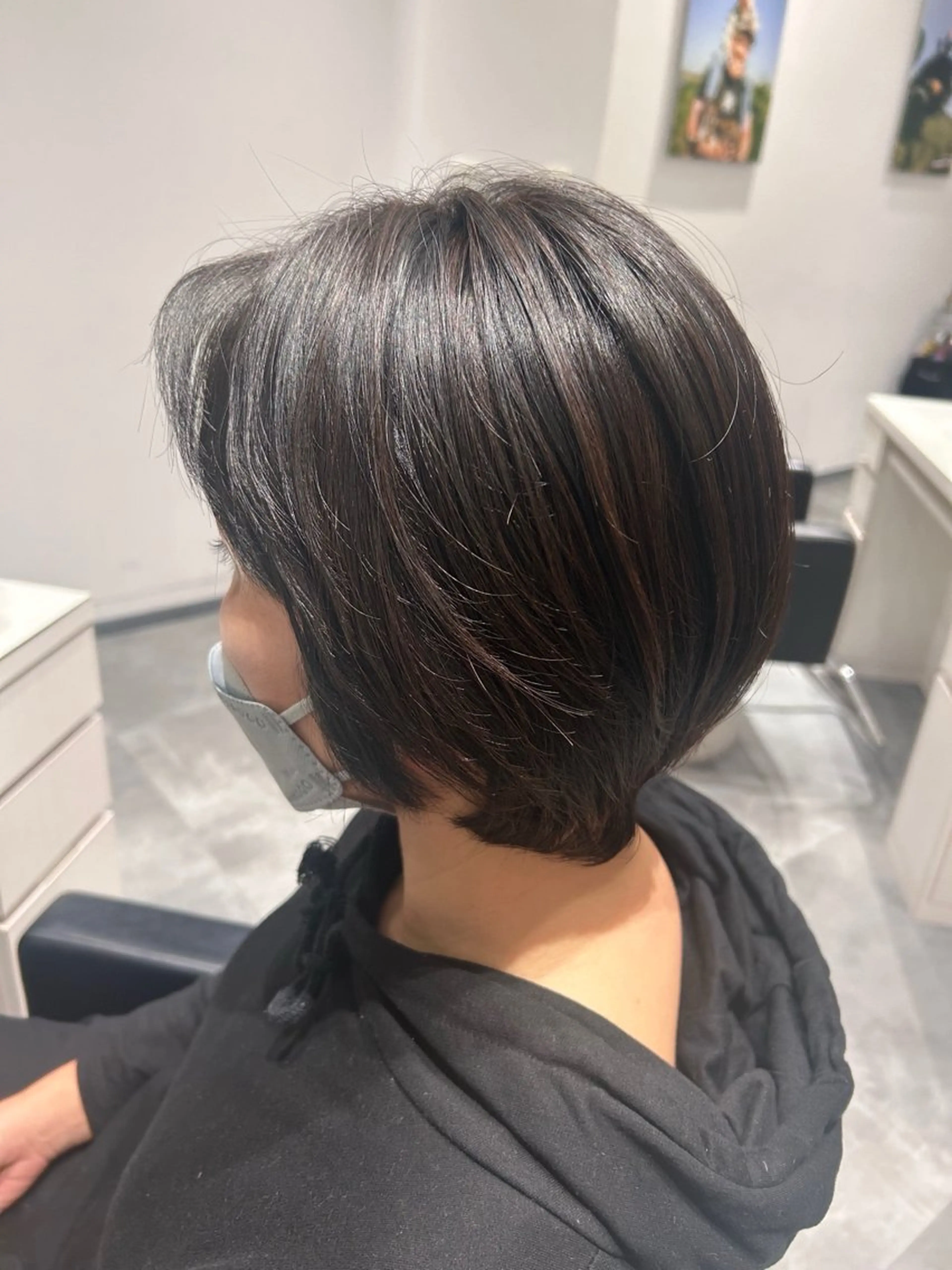 カラー ブリーチ メッシュ ブリーチなしカラー 白岩 君予のヘアスタイル