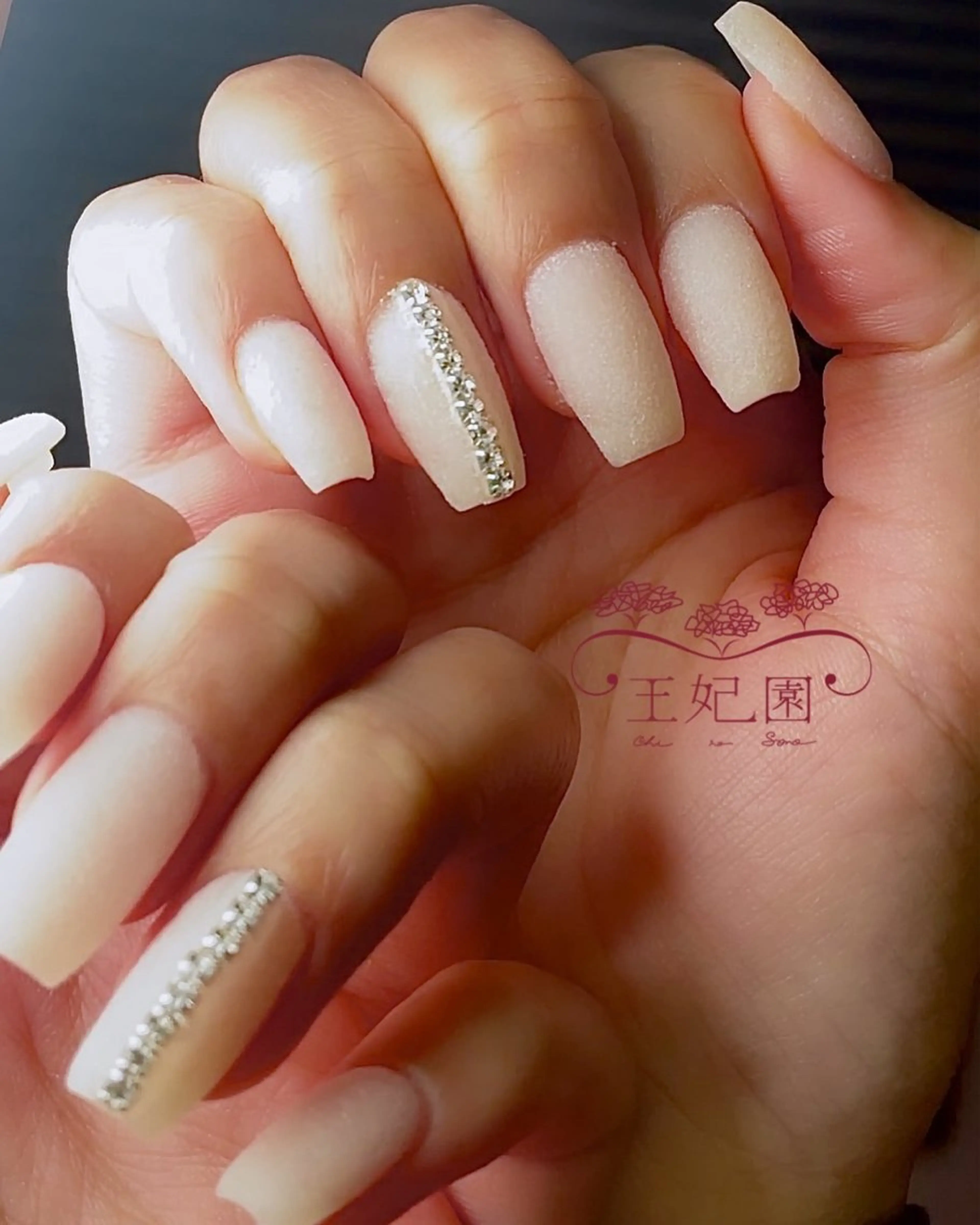 ネイル フラッシュネイル フレンチネイル メンズネイル ワンホンネイル 冬ネイル nail salon王妃の園所属・王妃の園 ohinosonoのネイルデザイン