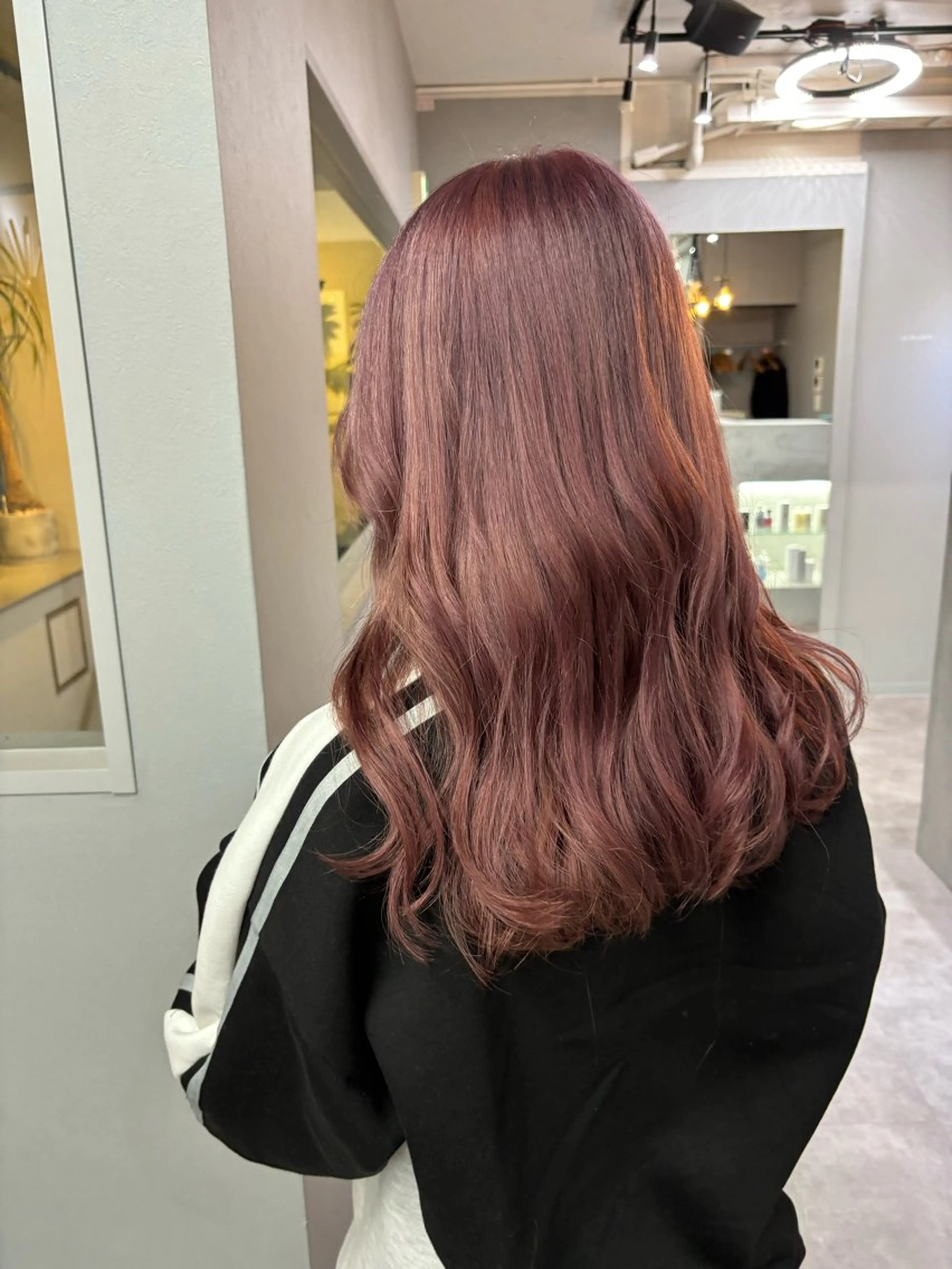 セミロング カラー ピンクカラー ピンクパープル パープルカラー ヘアカラー トリートメント きよはらちさき🍑 柔らかカラー🌱🫧のヘアスタイル