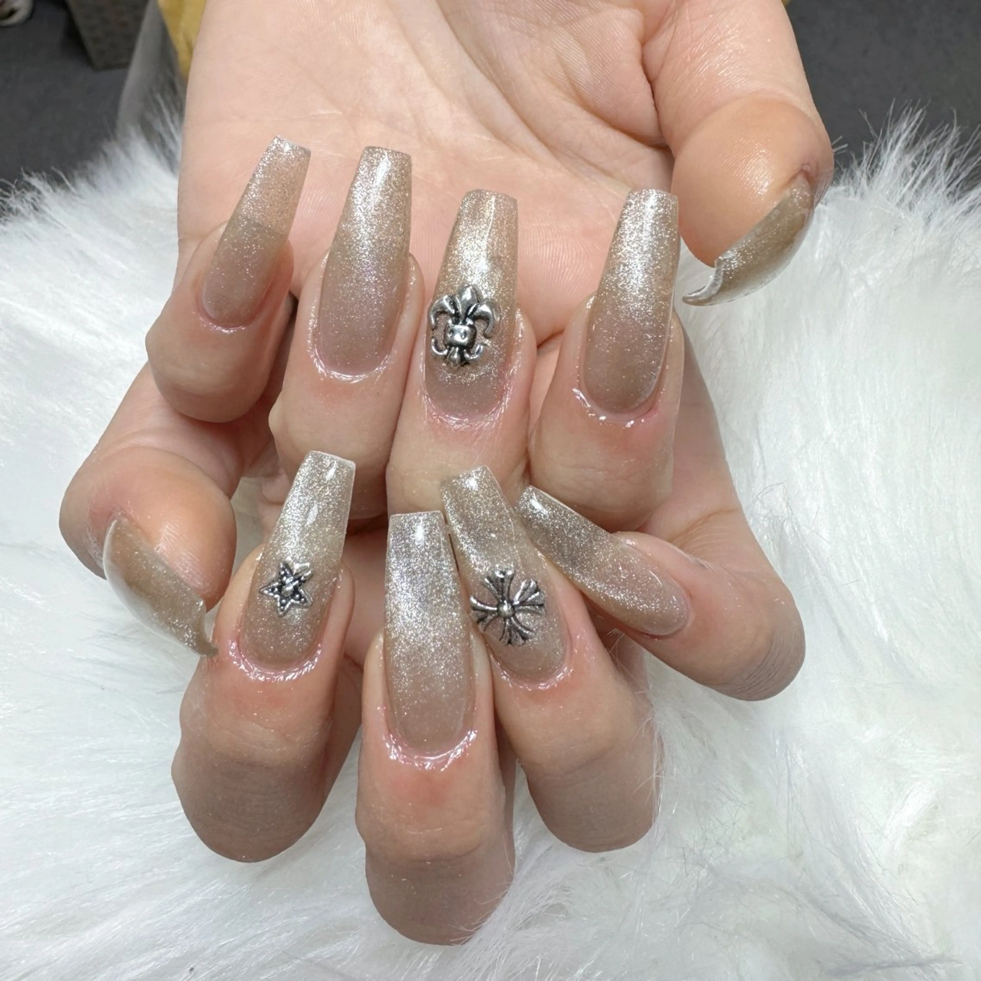 ネイル ハンドネイル 🎀nana🫧 ワンホンネイル🎀のネイルデザイン