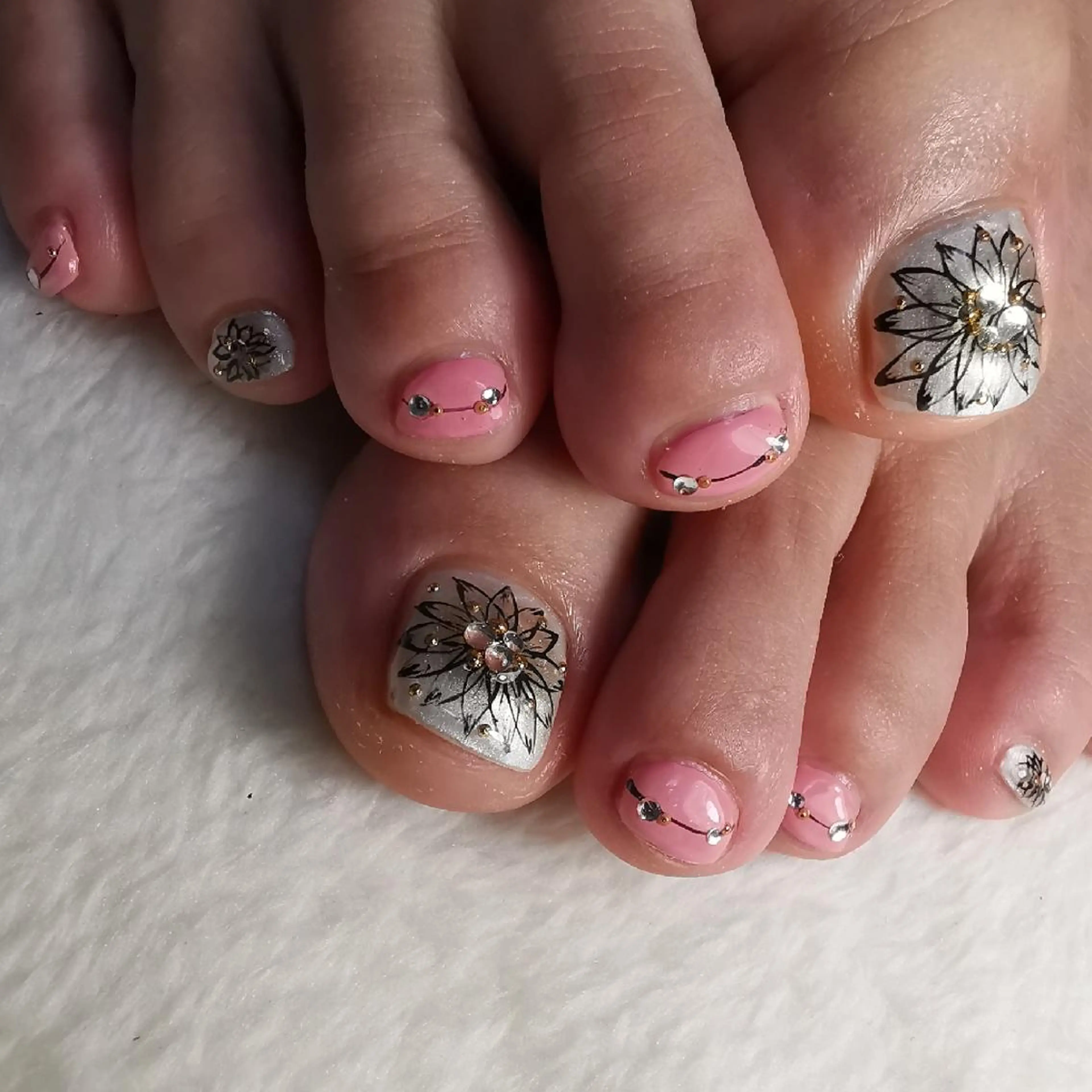 ネイル 持ち込み フットネイル reve あやののネイルデザイン