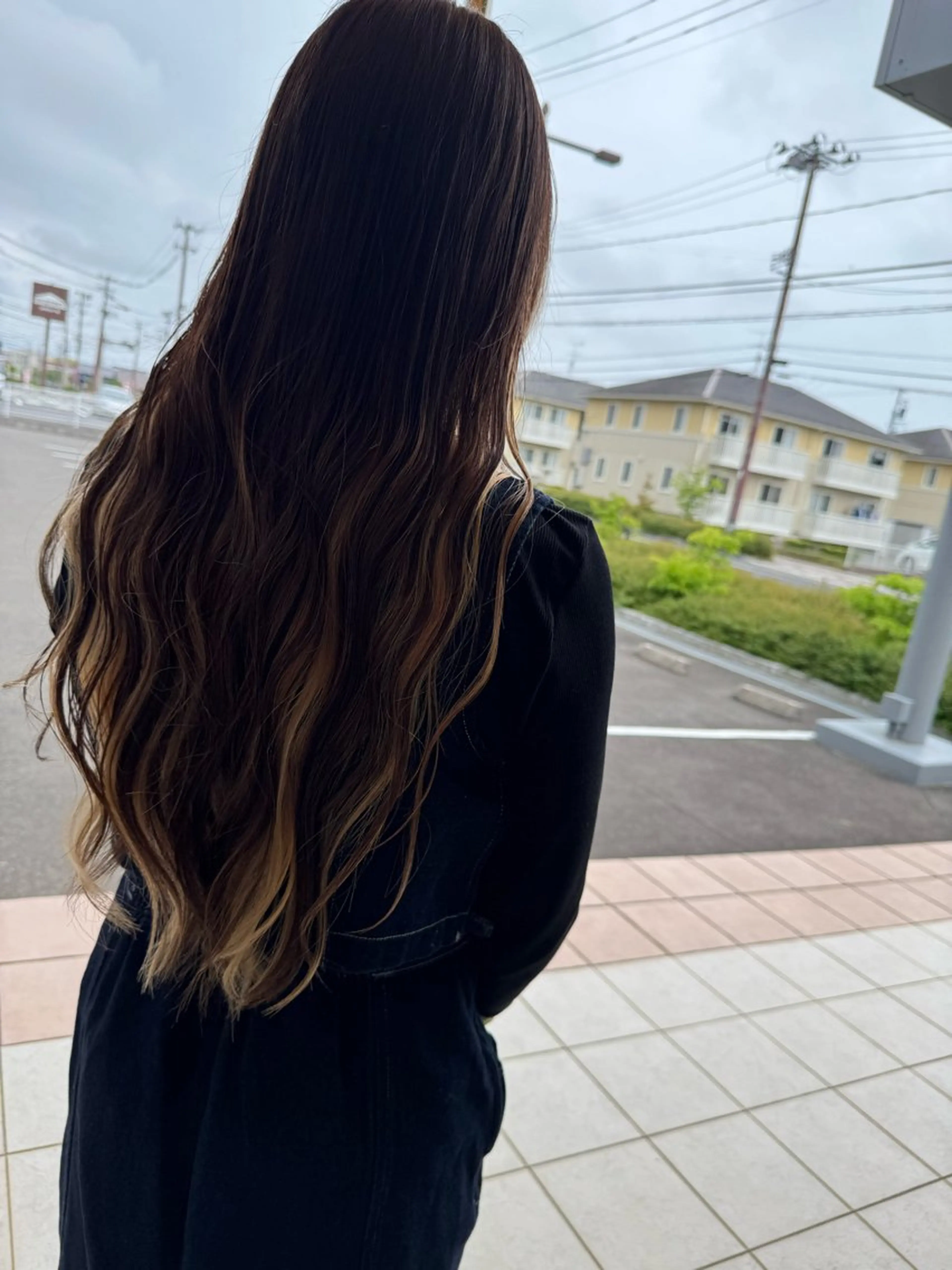 ロング カラー インナーカラー 今野 優のヘアスタイル