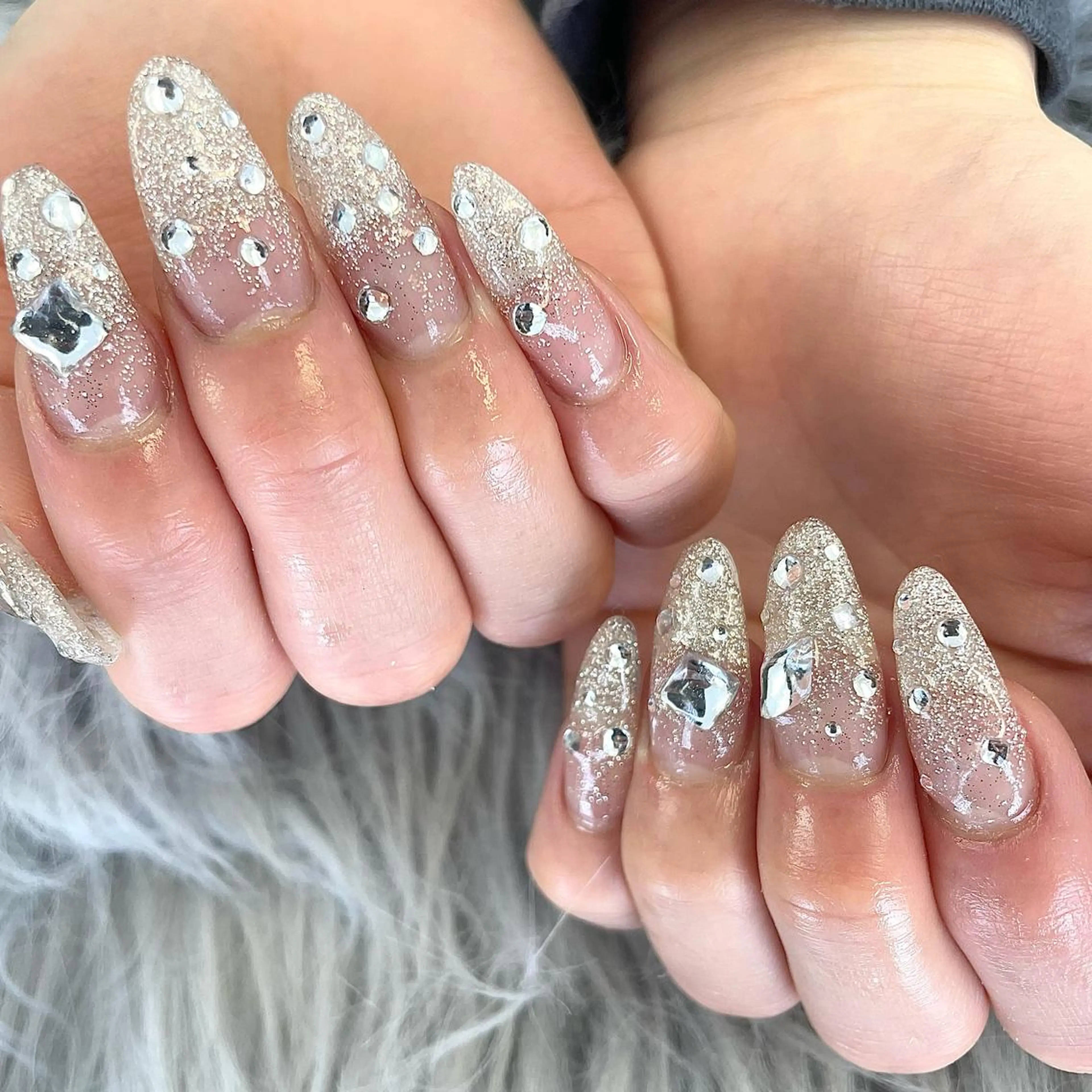 ネイル KUMI💛 MADIAのネイルデザイン