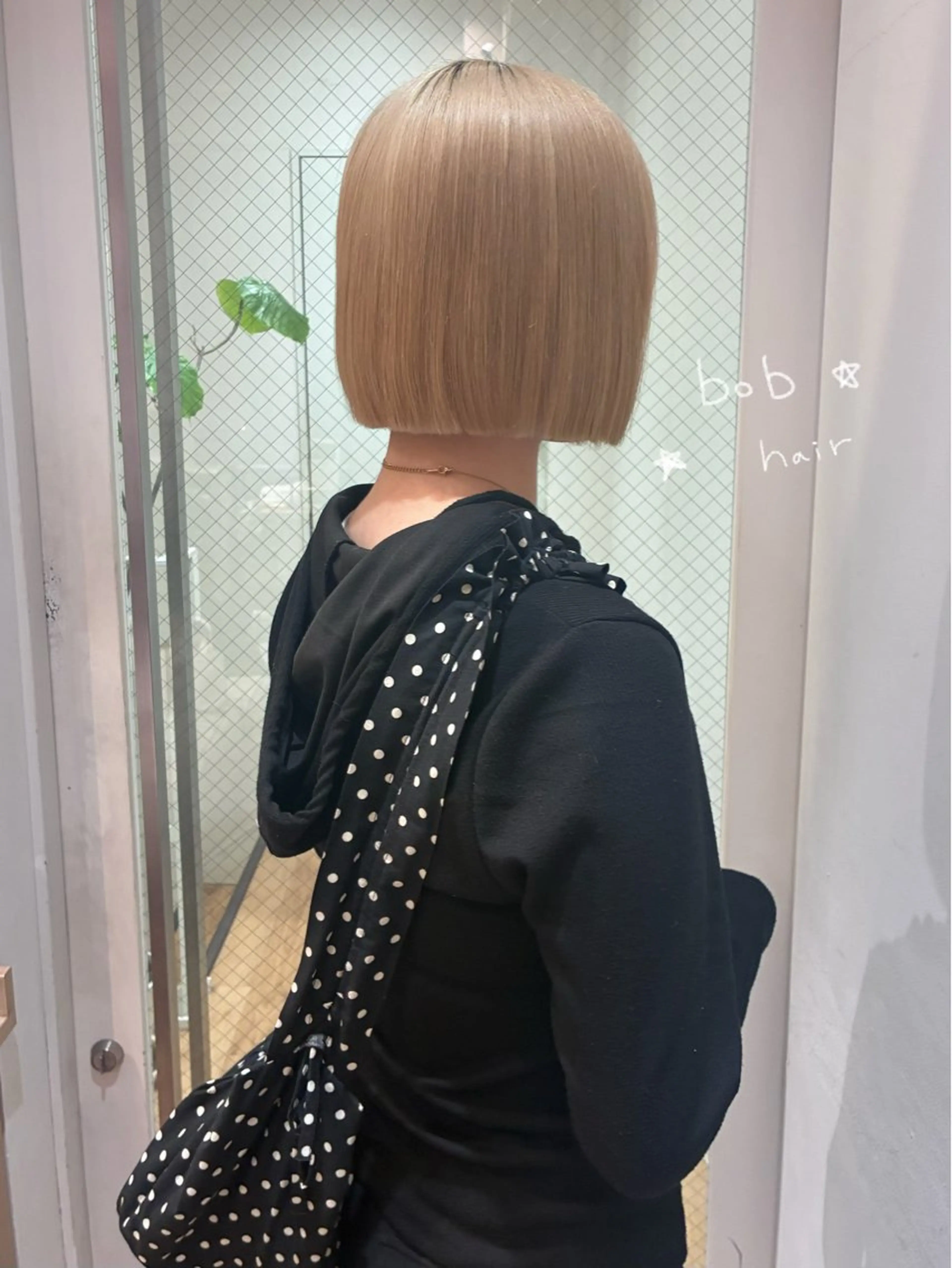 ショート 切りっぱなしボブ 前下がりボブ ボブ moe/名古屋美容室 /モデル募集のヘアスタイル