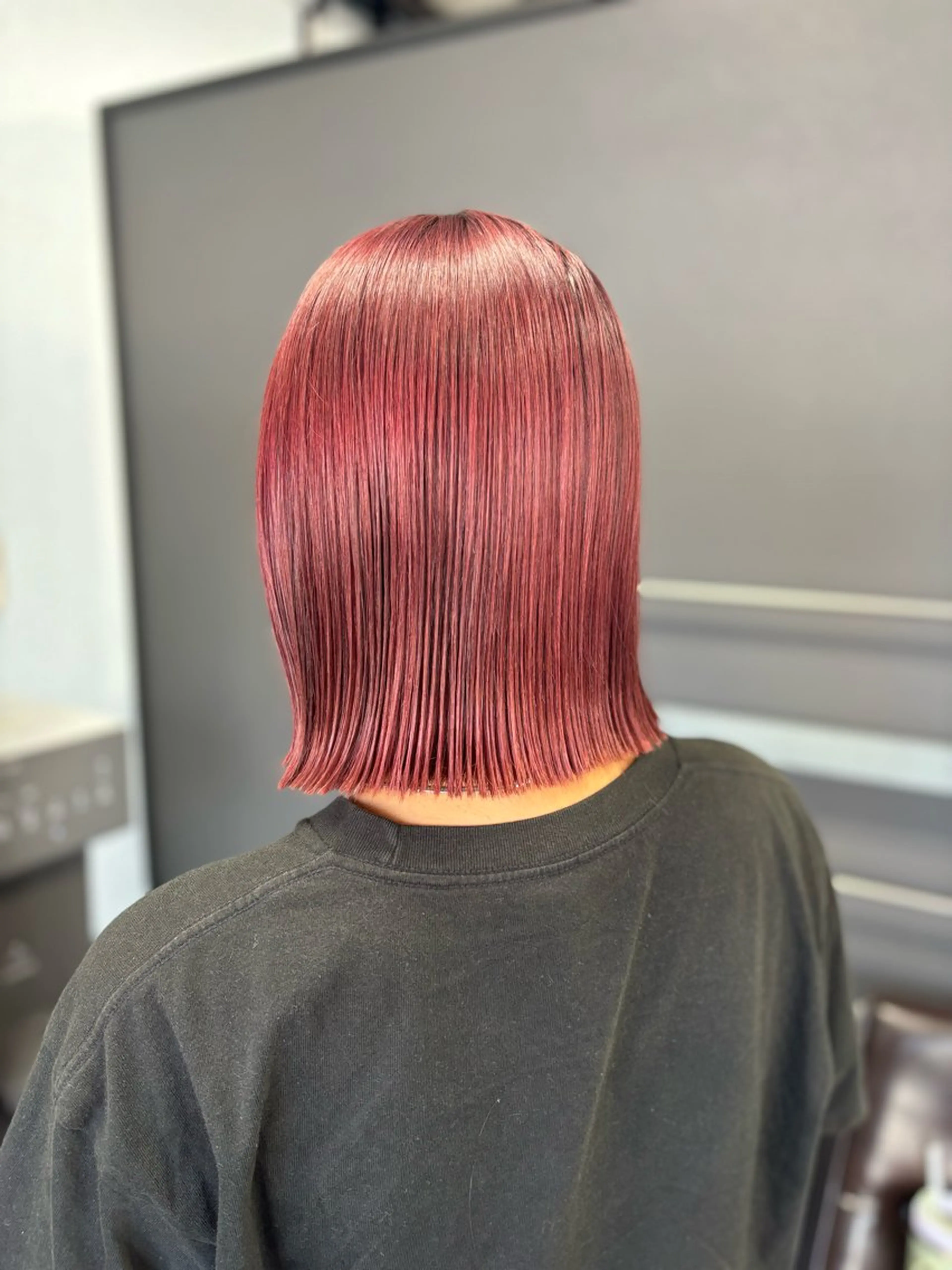 ショート カラー 加藤 藍のヘアスタイル