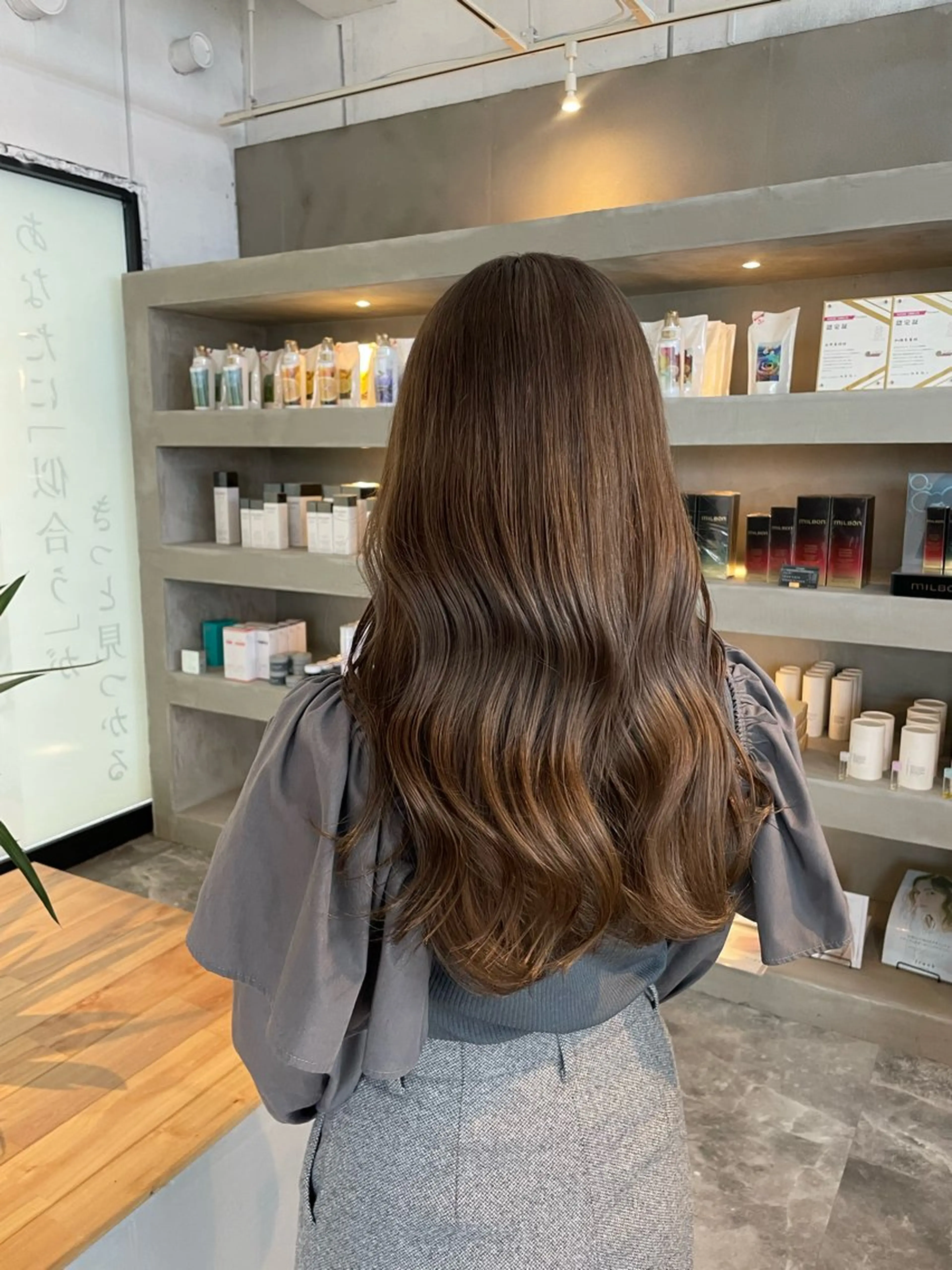 カラー ベージュカラー オリーブベージュ カット ヘアカラー ハイトーンカラー🩵 指名多数💗横山聖奈のヘアスタイル