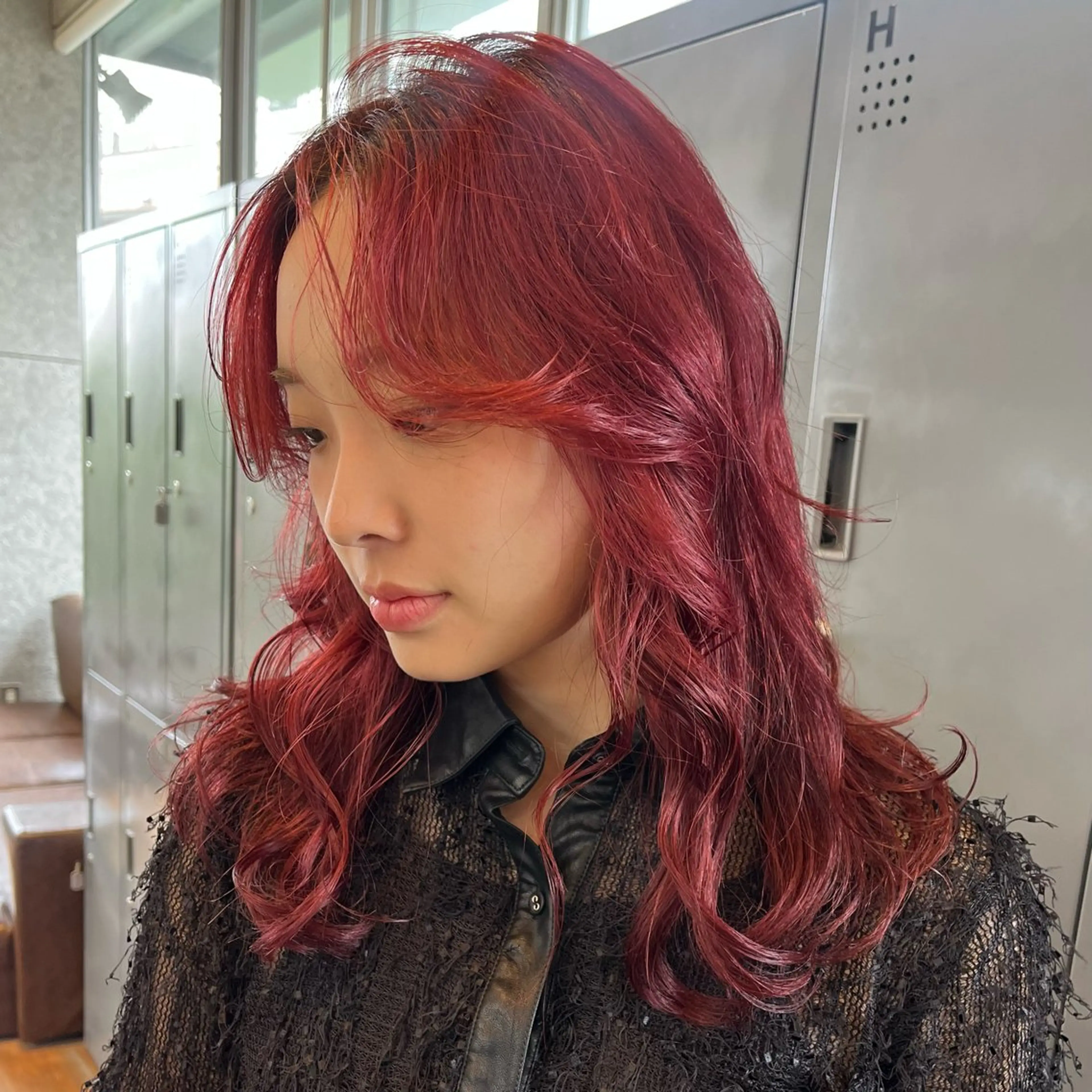 セミロング カラー レッドカラー ヘアカラー トリートメント ヘアセット ボブハイトーン🦖 デザインMAMIのヘアスタイル