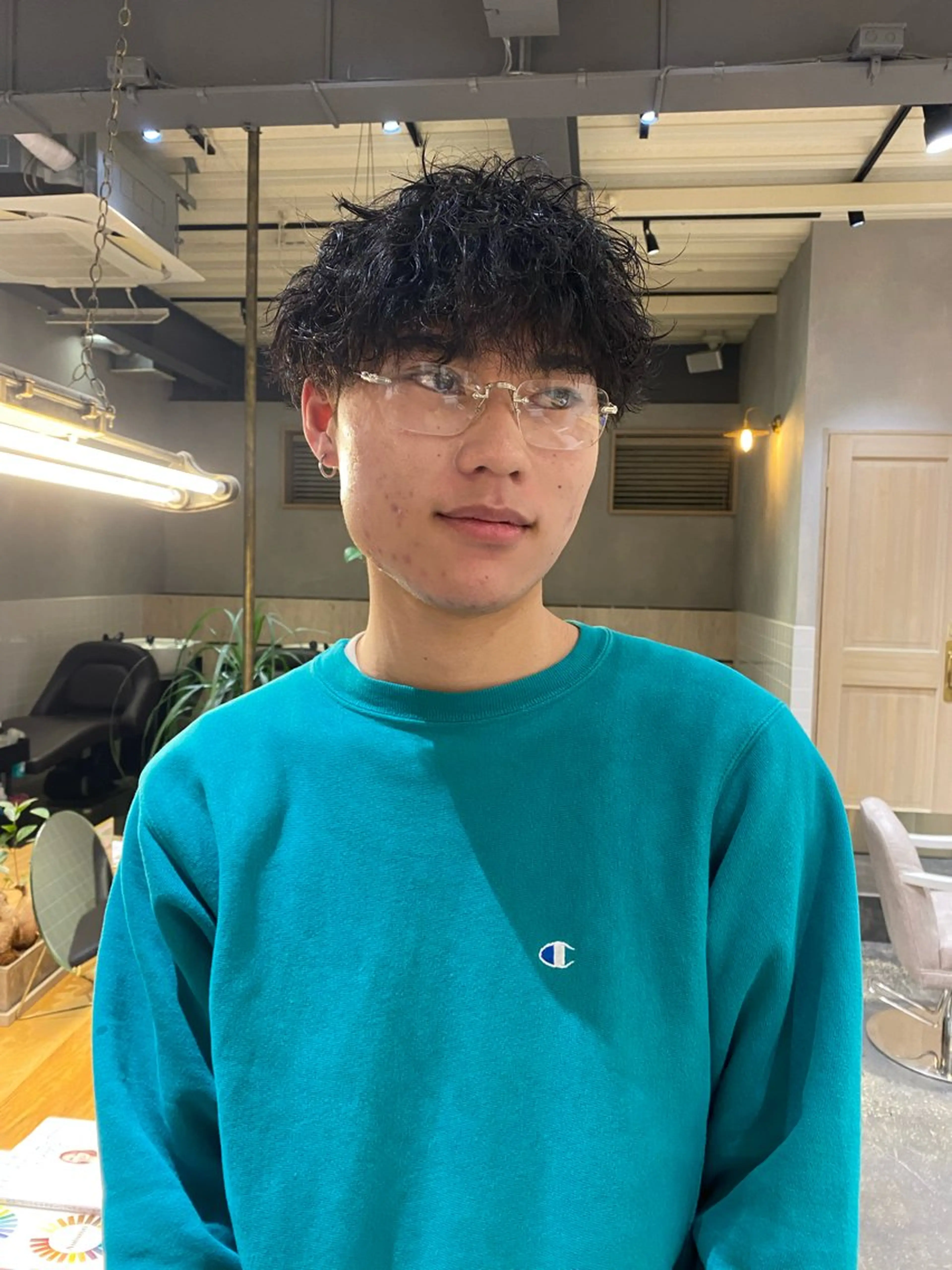 ミディアム パーマ 町田 甲陽のヘアスタイル