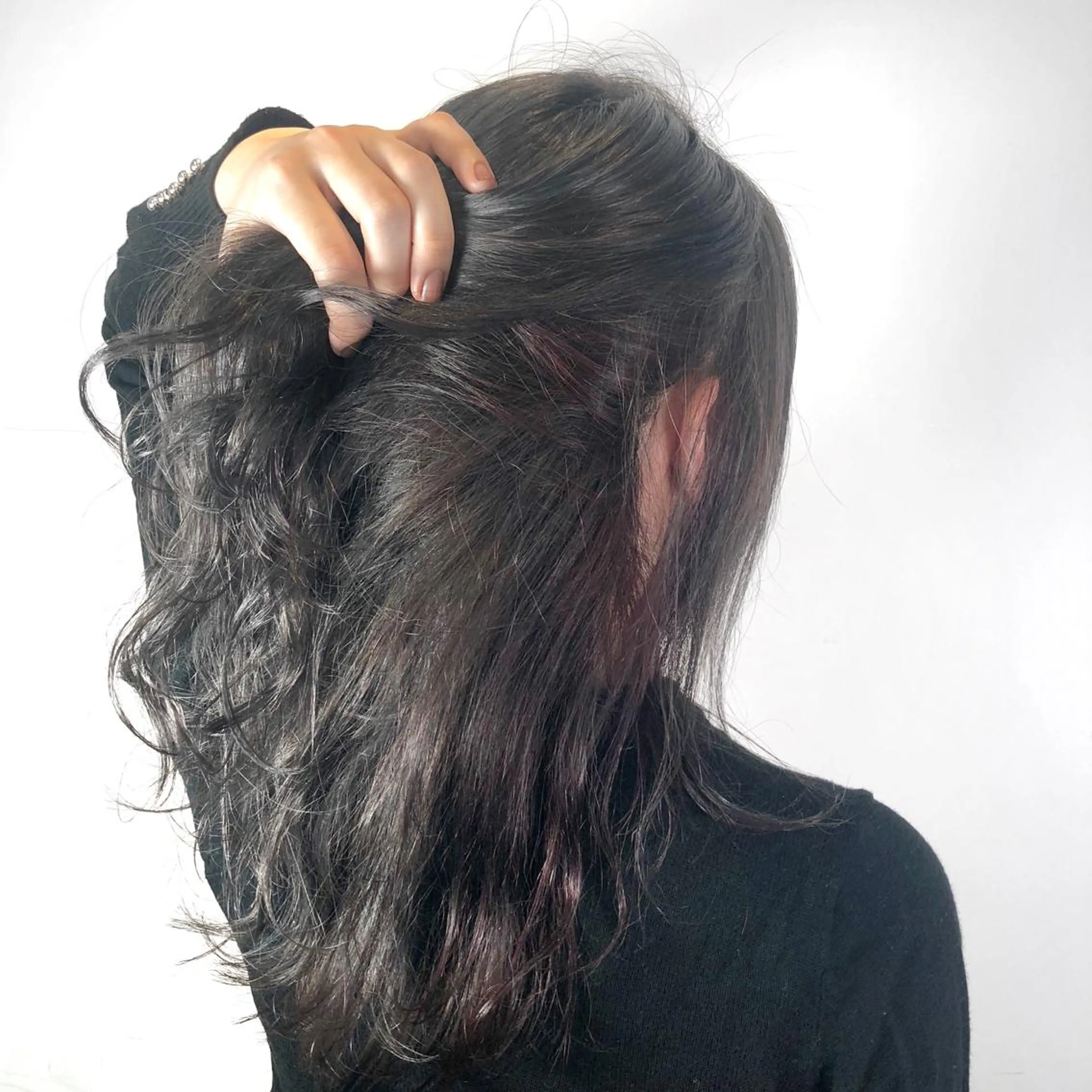 セミロング カラー ヘアアレンジ アッシュ ハイライトカラー インナーカラー ラベンダーカラー 顔周りカット 高橋胡桃🪽 ディレクターのヘアスタイル