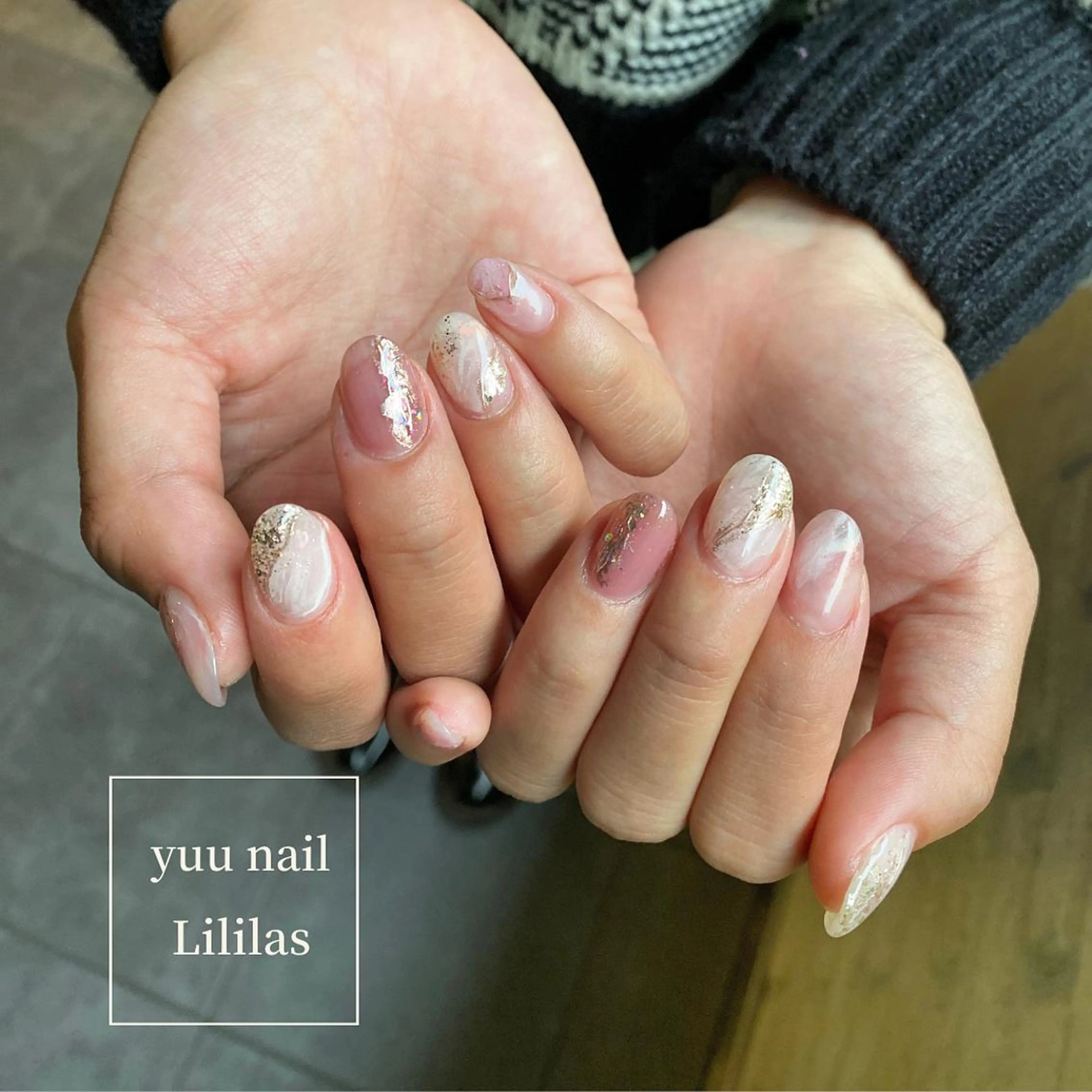 ネイル 入学式 長さ出し ジェルネイル ゴールド 卒業式 Lililas サロン&スクールのネイルデザイン