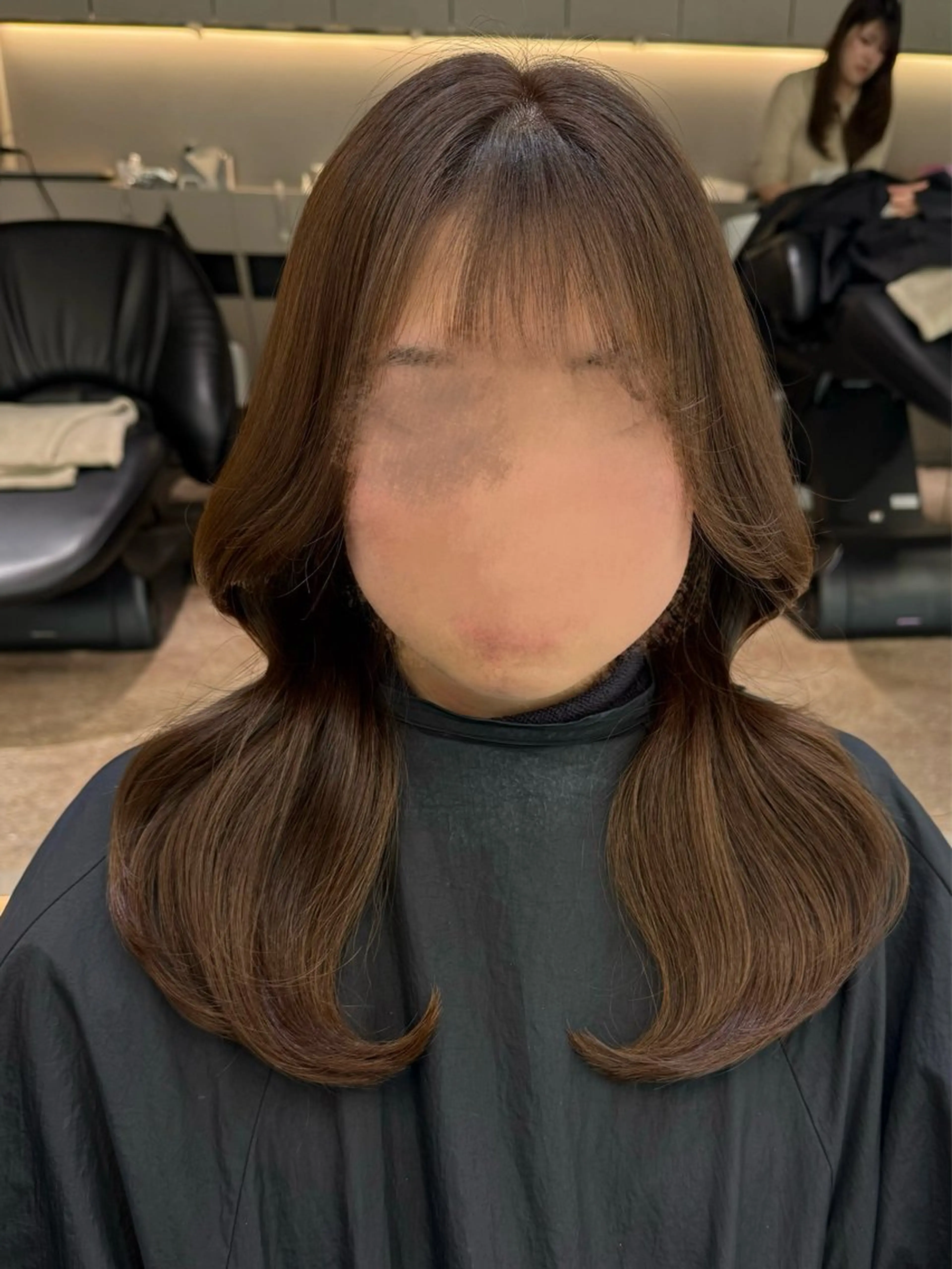 セミロング カラー レイヤー/韓国/ 透明感カラー/みずほのヘアスタイル