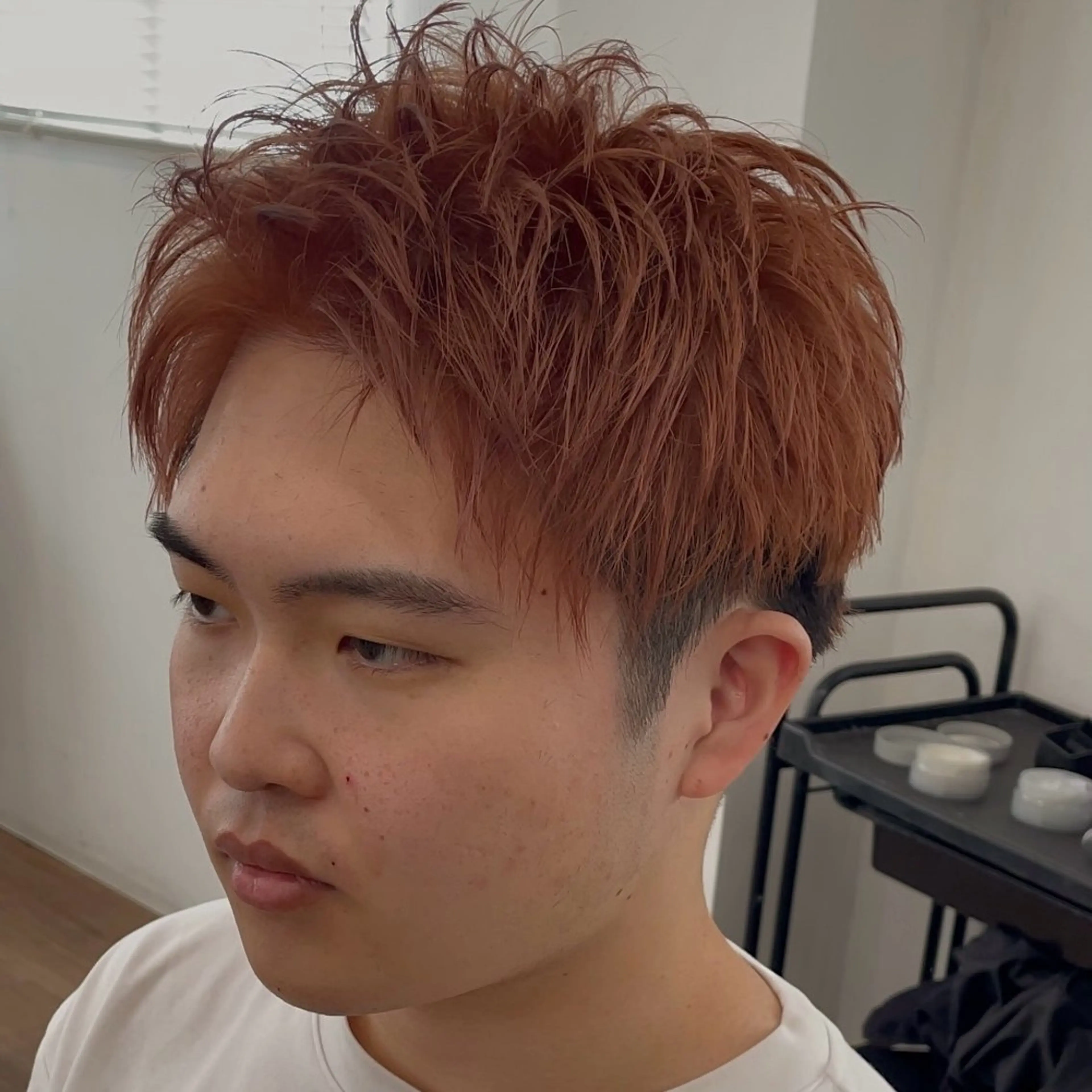 ショート ハイライト 韓国風ヘア レイヤーカット ショートヘア 縮毛矯正 🫧 下島友弥 【メンズ特化美容師】のヘアスタイル