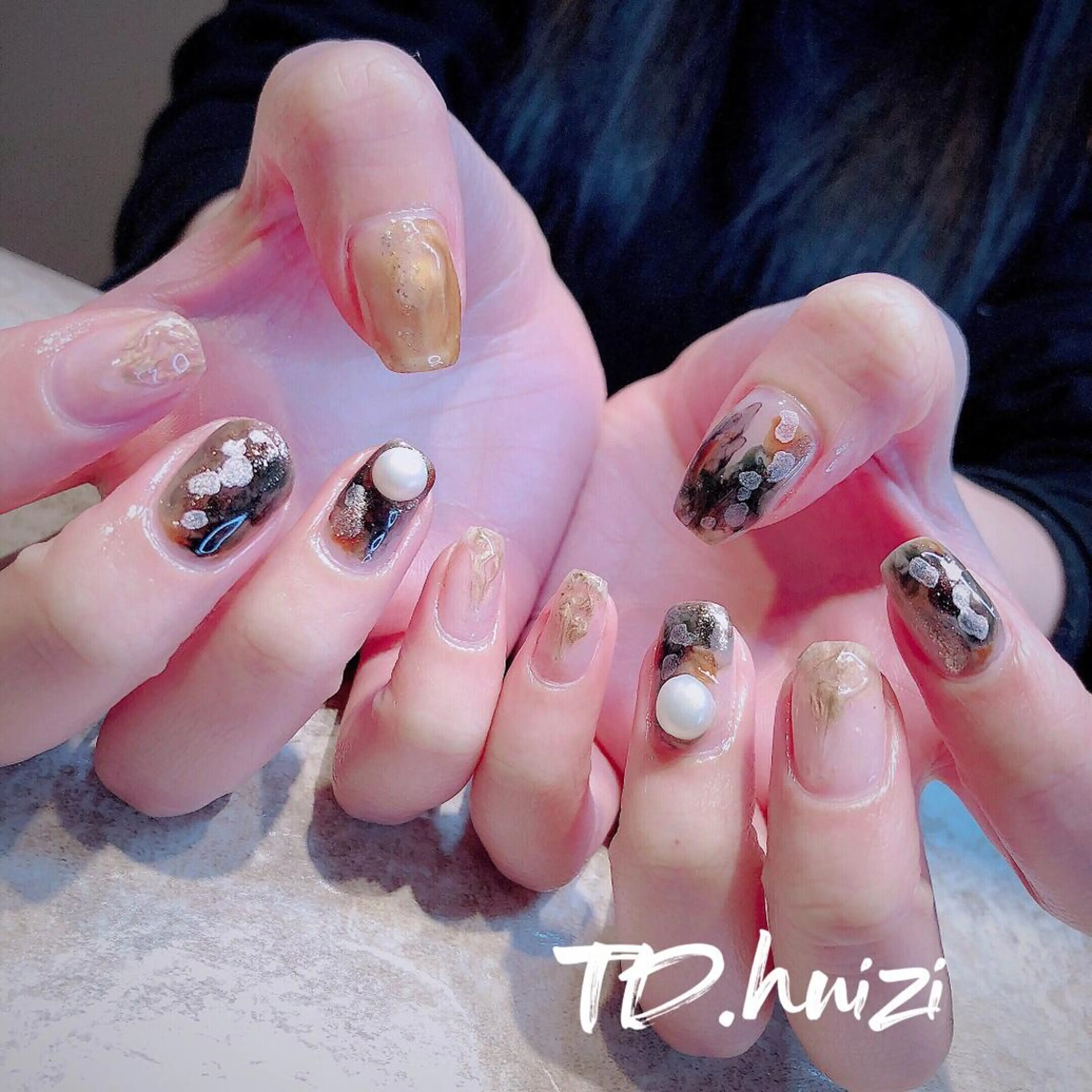 ミディアム めぐみのネイルサロン スタッフ練習のネイルデザイン