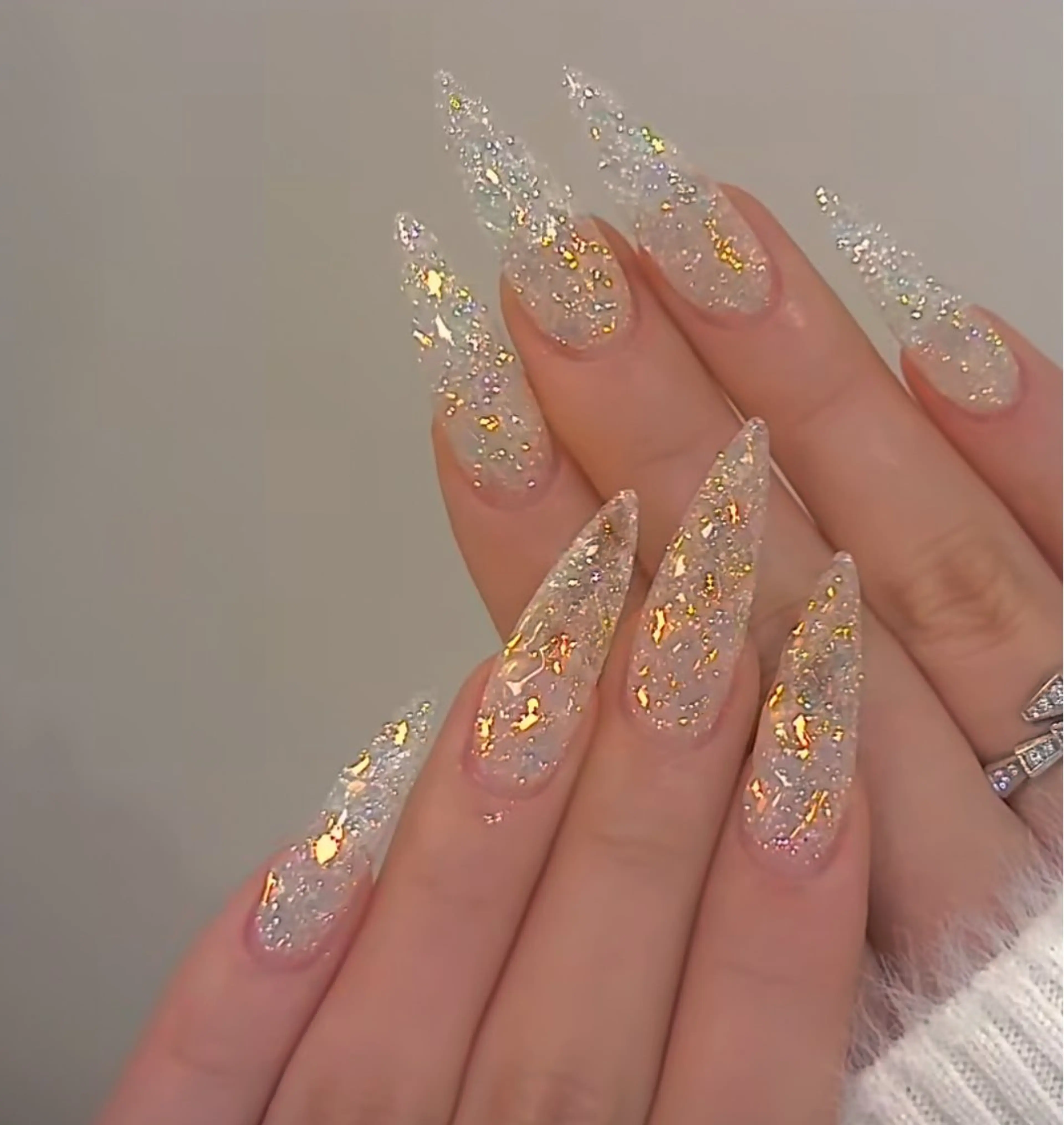 ネイル オーロラネイル フレンチネイル ジェルネイル ハロウィン キラキラネイル ハンドネイル H.baby Nail Salonのネイルデザイン