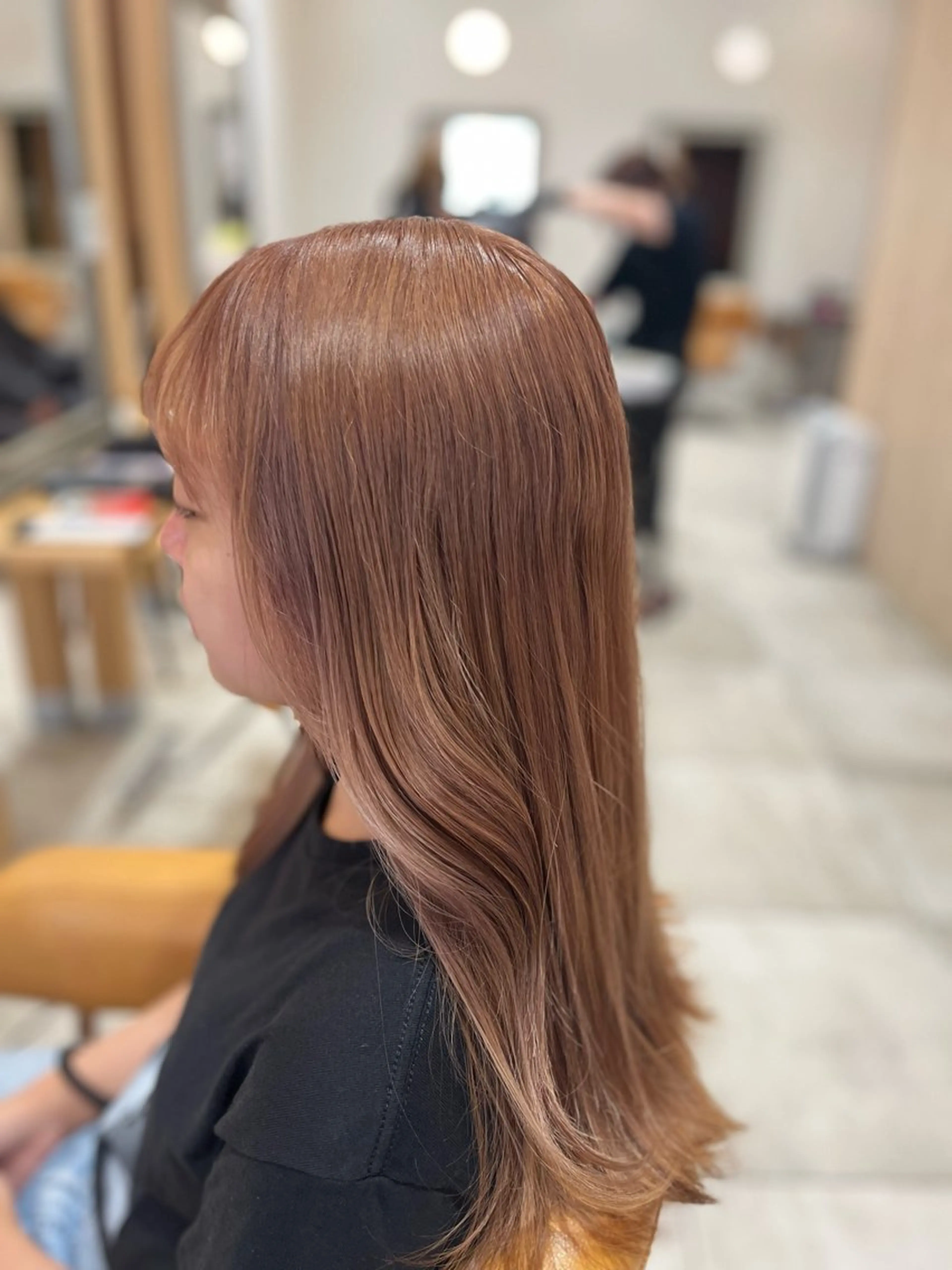 ケアブリーチでダブルカラー🩵ミルクティーカラーやグレージュ、ネイビー、ピンク、ボルドーの写真