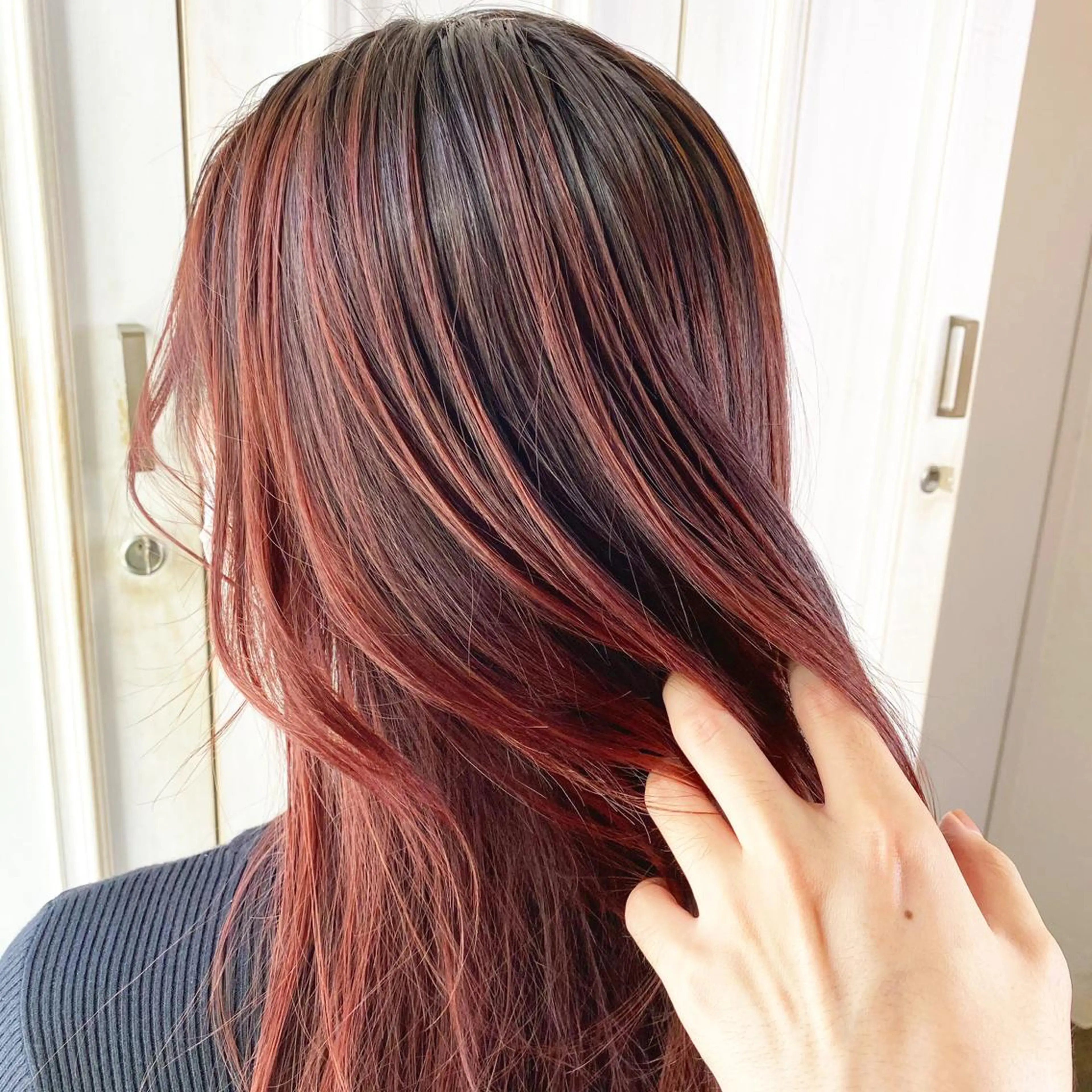 ロング カラー グラデーションカラー ピンクカラー ローズカラー あさだ しゅうたろうのヘアスタイル