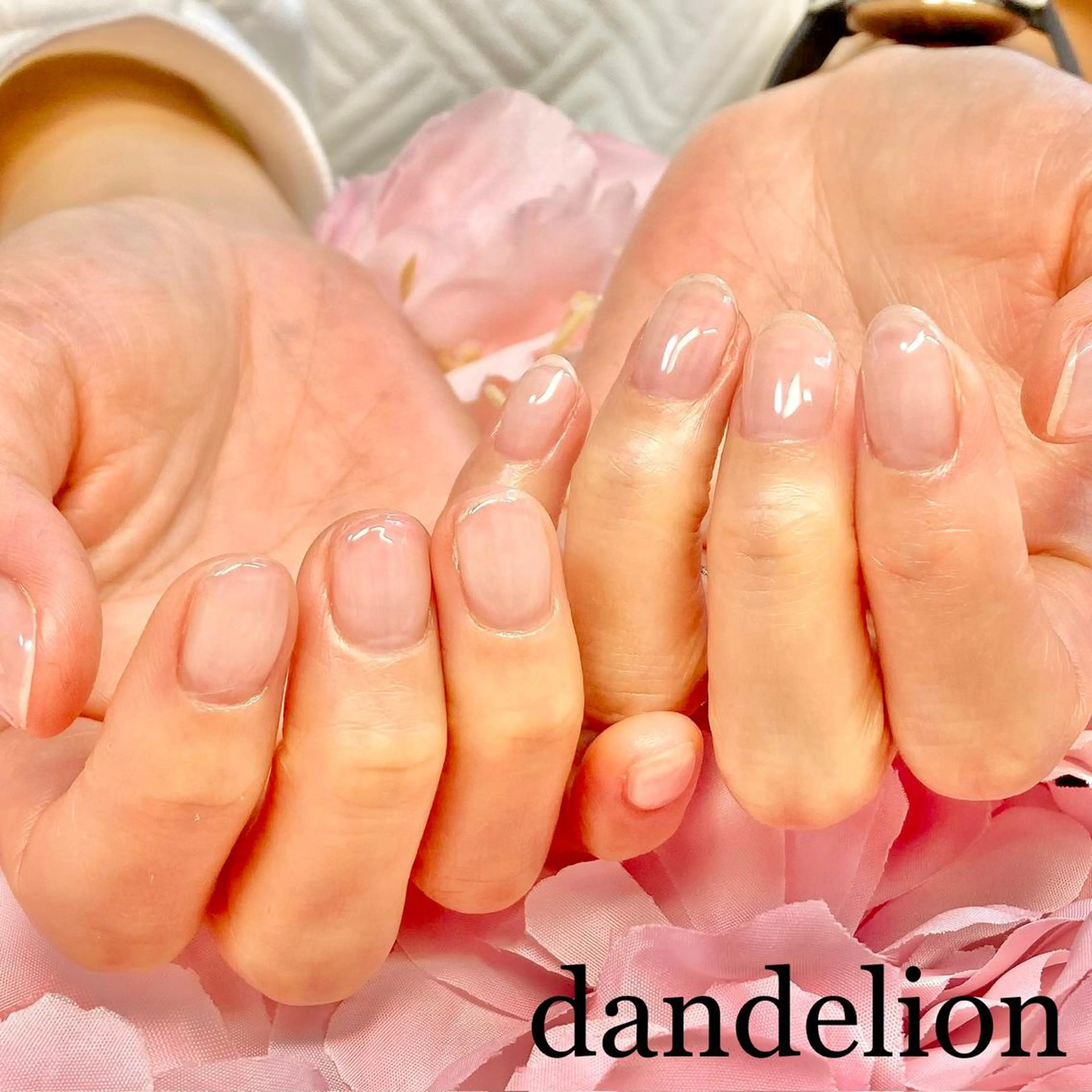 ネイル ハンドネイル ハンドケア dandelion ダンデライオンのネイルデザイン