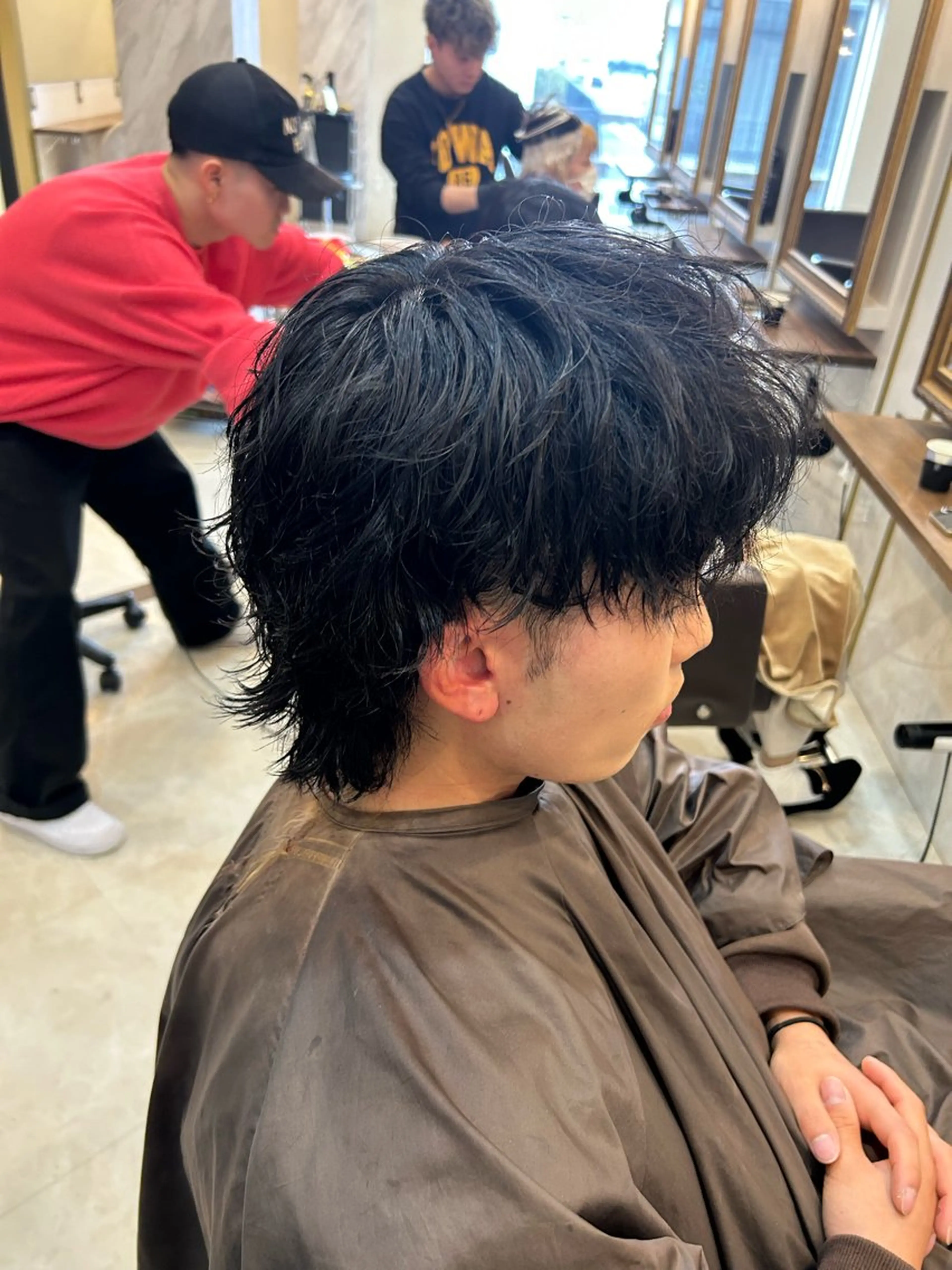 パーマ 善財 康葵のヘアスタイル