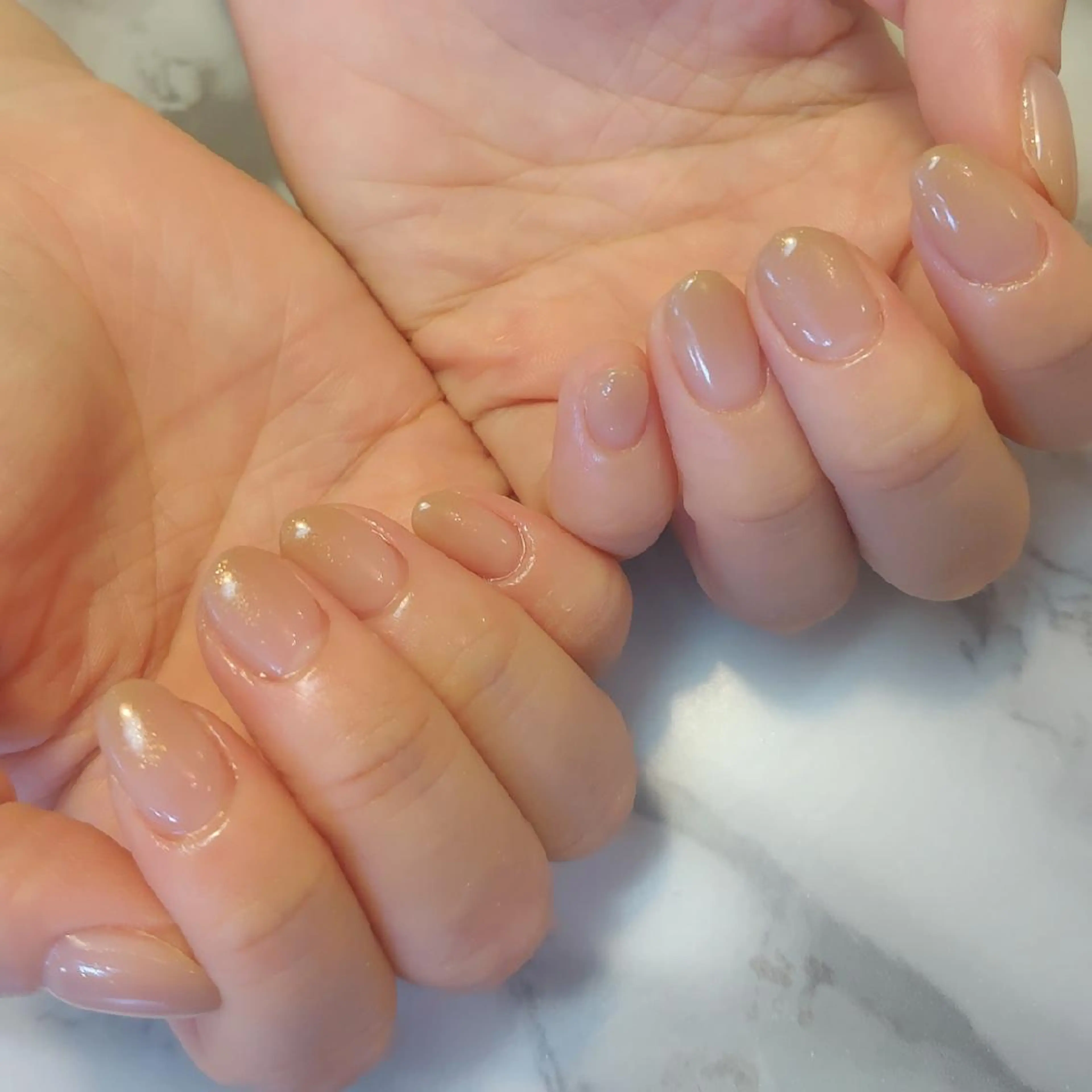 ネイル グラデーション ジェヌインネイル 河内のネイルデザイン