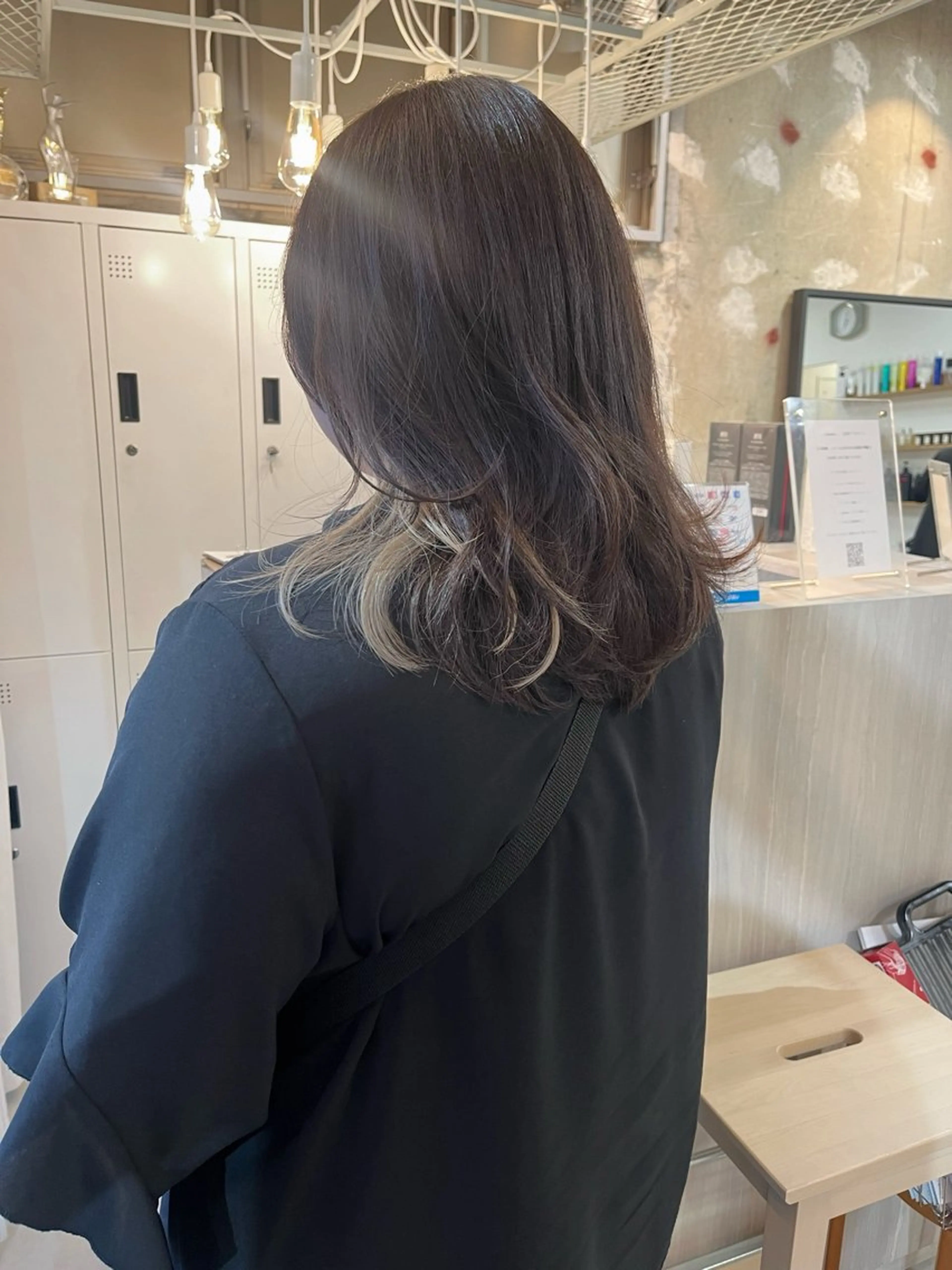 ミディアム 狩野 くるみのヘアスタイル