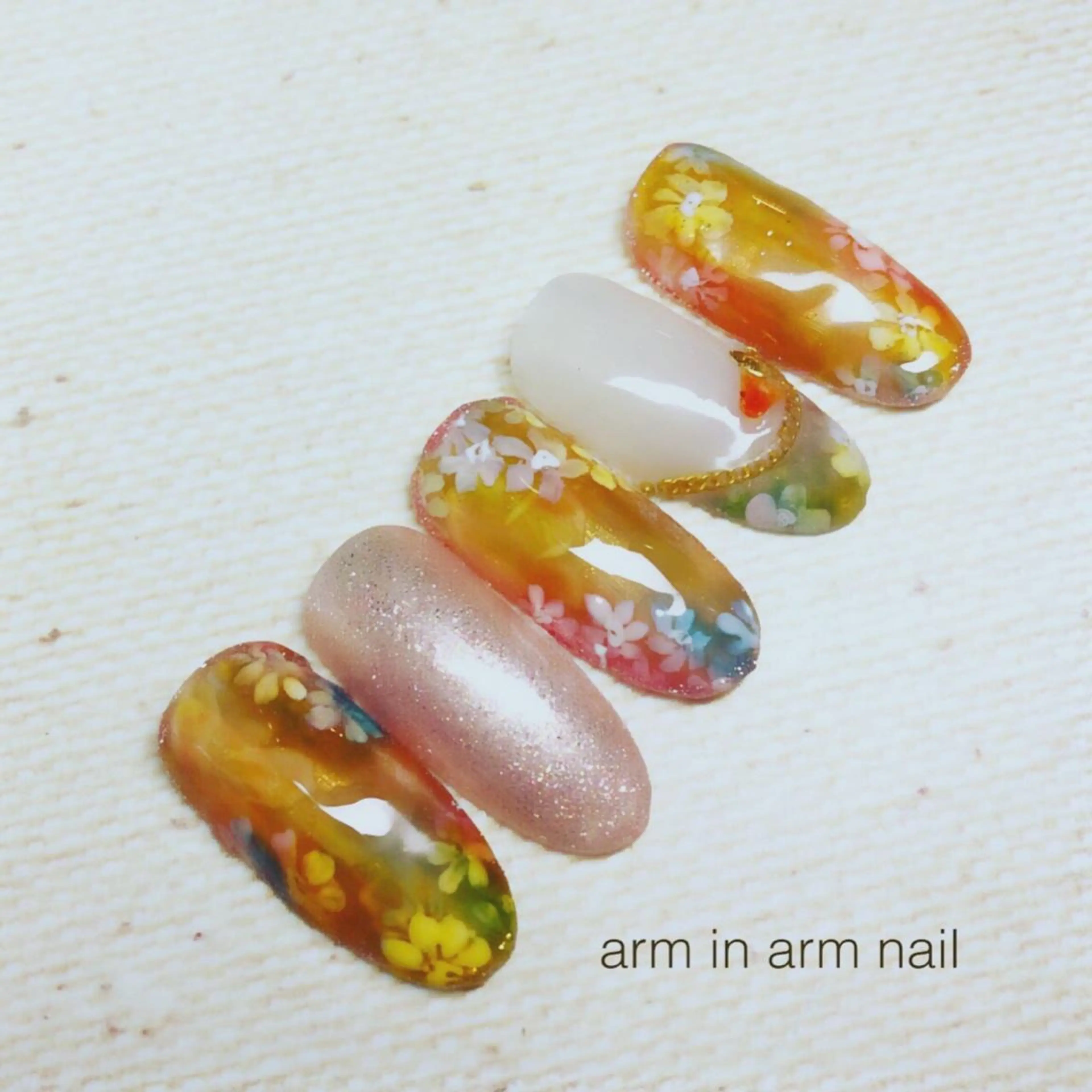 ネイル arm in arm ︎✿Yamamotoのマツエク・マツパデザイン