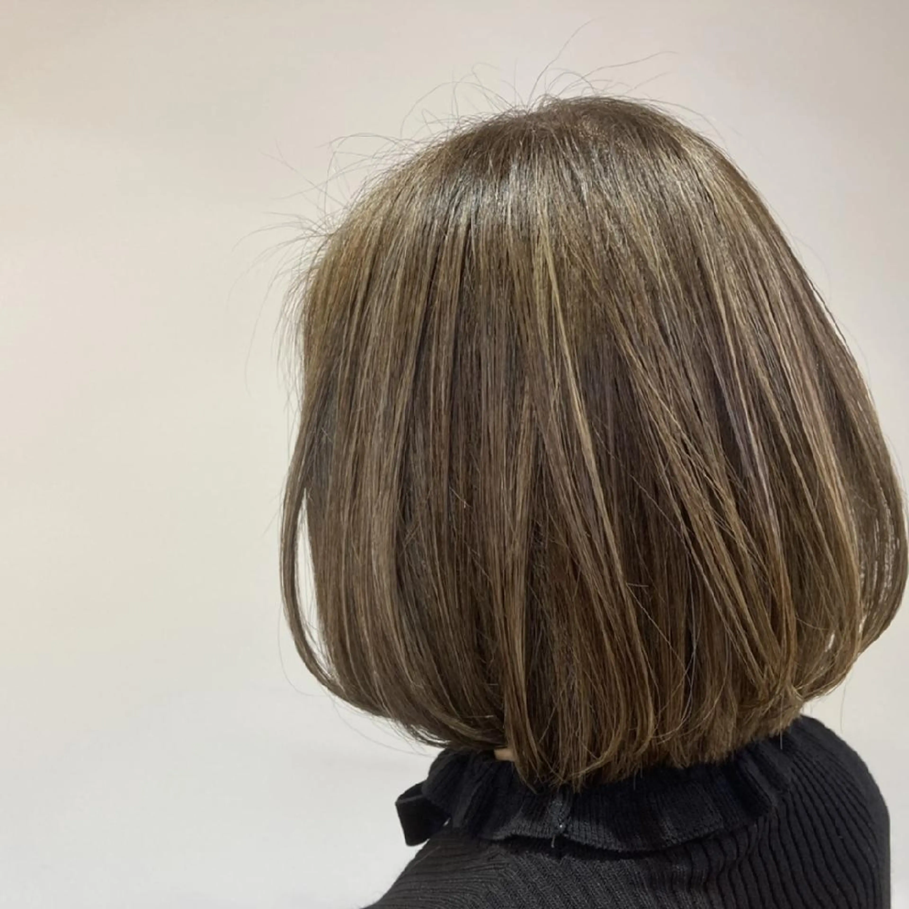 カラー ショート ショートボブ ハイライトカラー ボブ ハイライト ショートヘア CESLIONS祐天寺所属・田中将平【 サロンマネージャー】のヘアスタイル