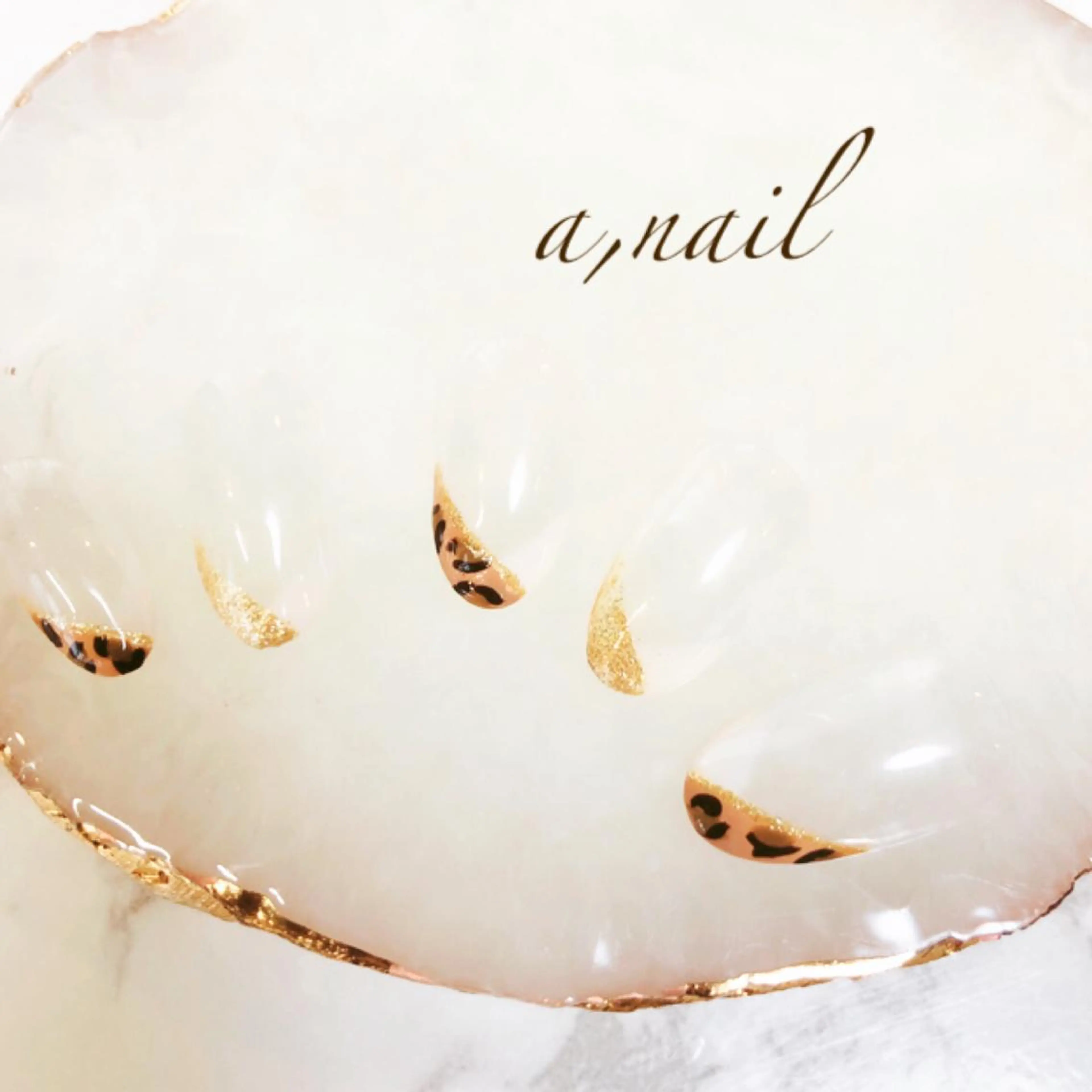 ネイル アニマル柄 フットネイル フレンチネイル ジェルネイル グラデーション ハンドネイル ネイルサロン エーネイルのネイルデザイン