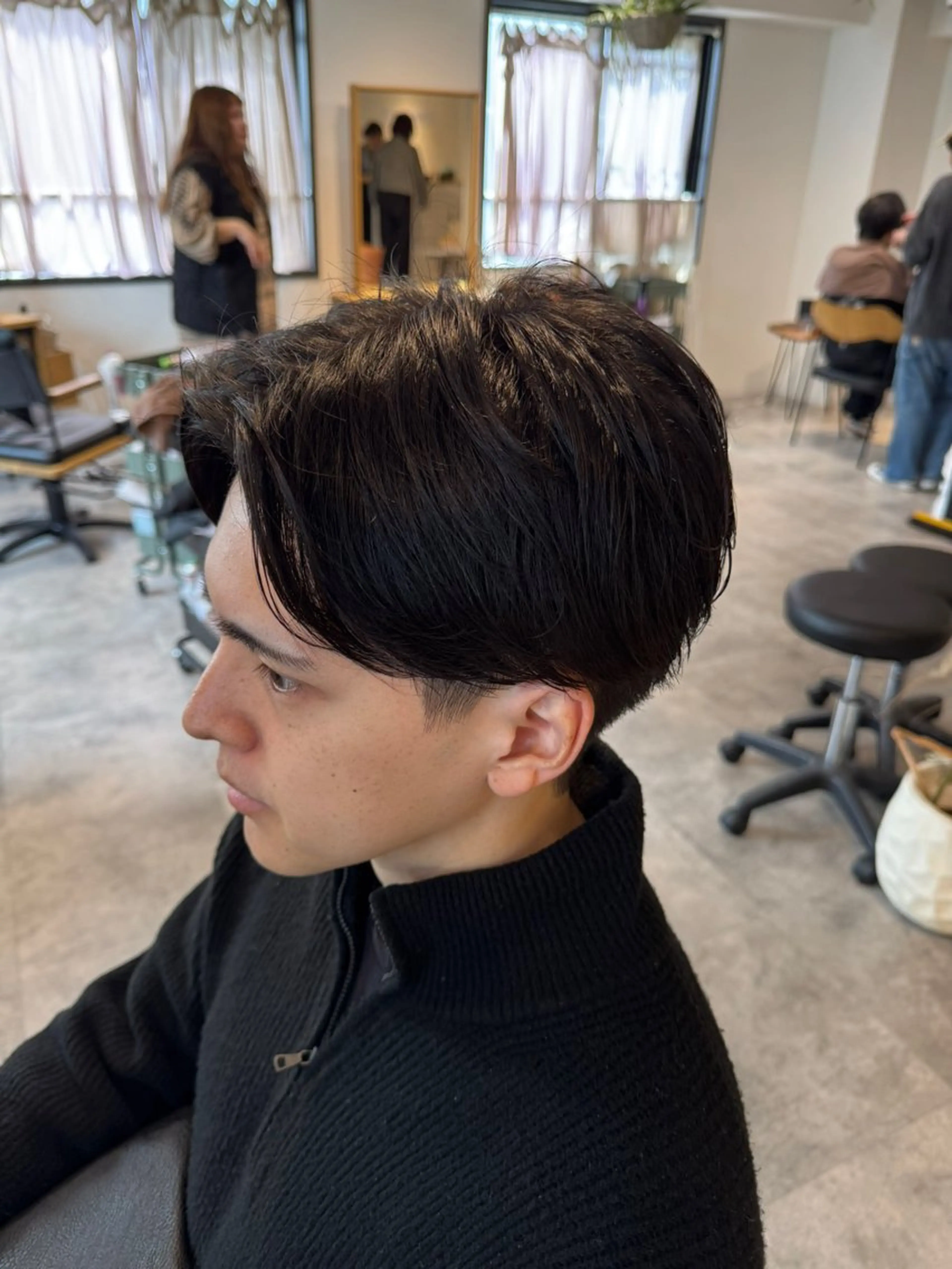 メンズカット+炭酸頭皮ケアシャンプー+眉カットの写真