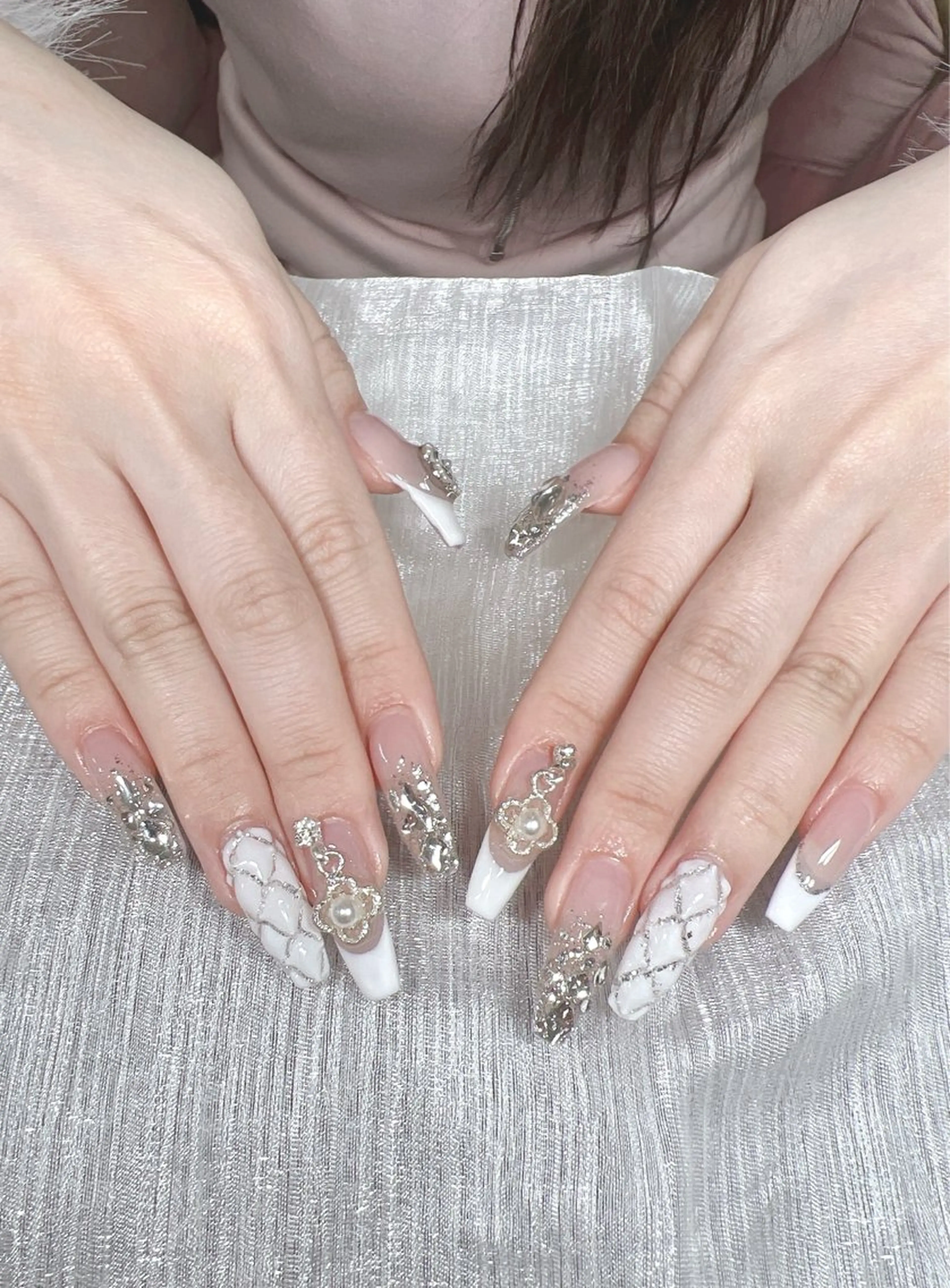 ネイル オーロラネイル チークネイル 長さ出し フットネイル フレンチネイル ハンドネイル Lee Nails チップ長さだし専門店のネイルデザイン