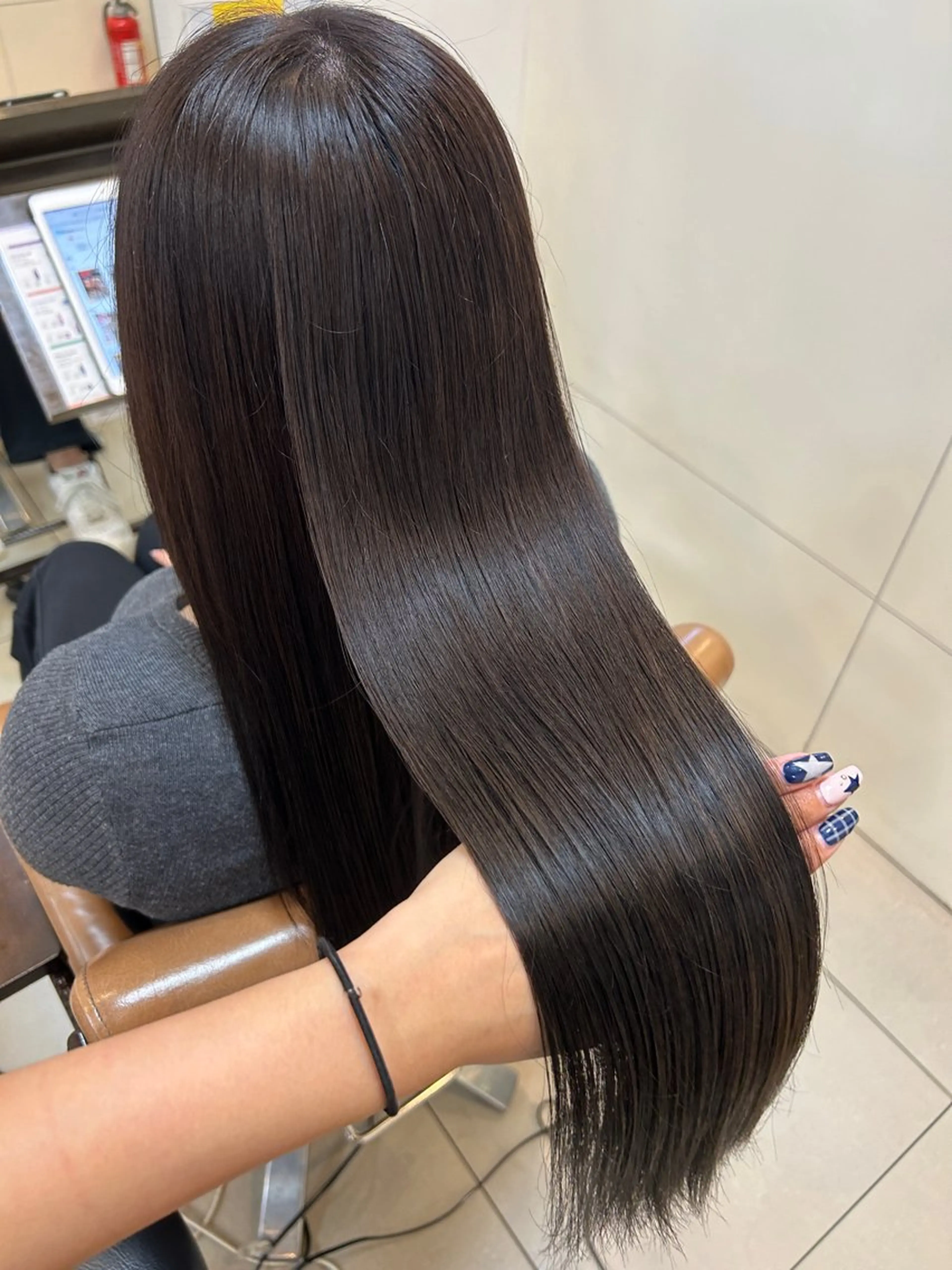 ロング トリートメント 阪田 真奈未のヘアスタイル