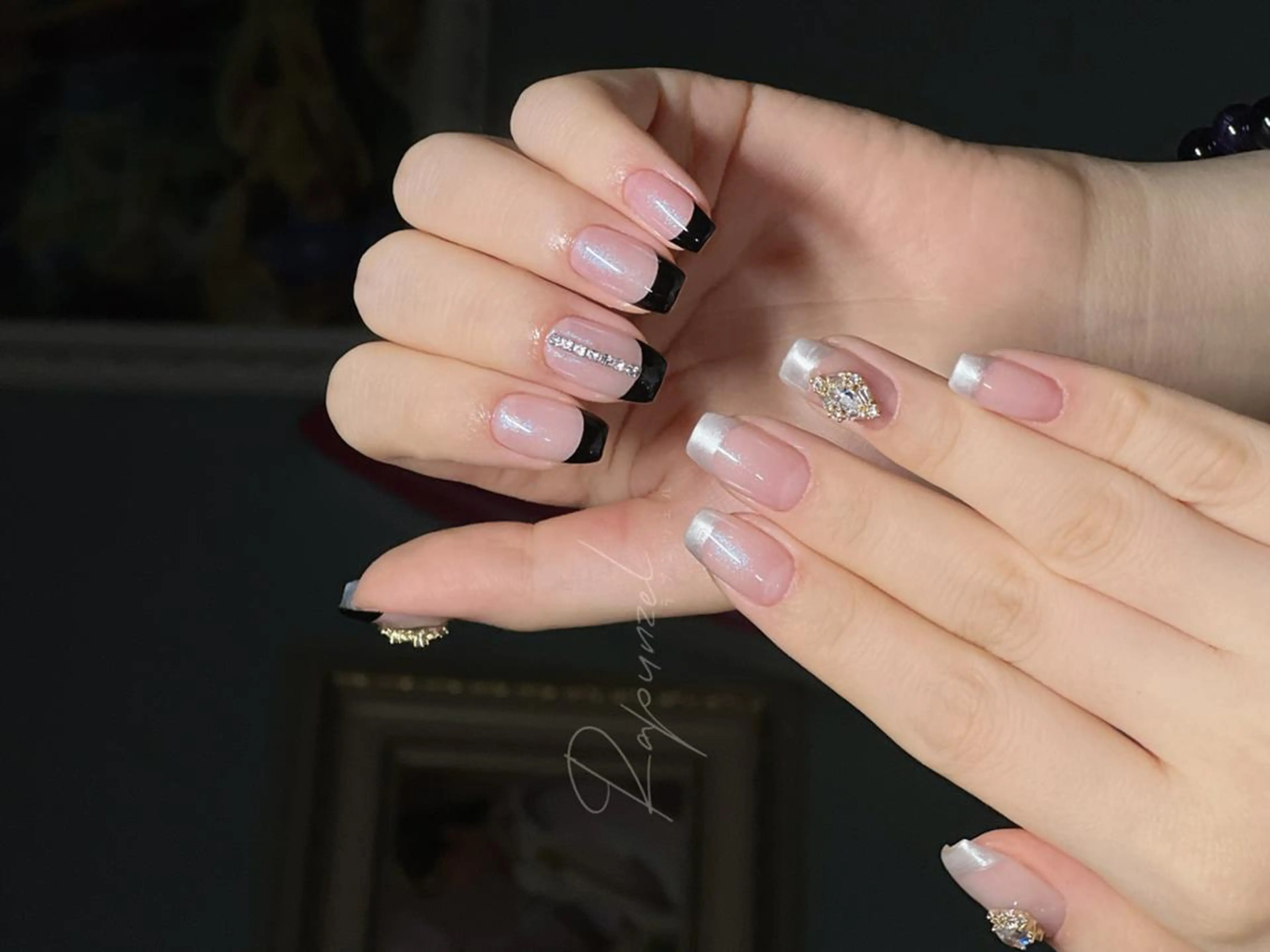 メンズ ネイル アートネイル フレンチネイル ジェルネイル キラキラネイル パラジェル Bloom kabukiのネイルデザイン