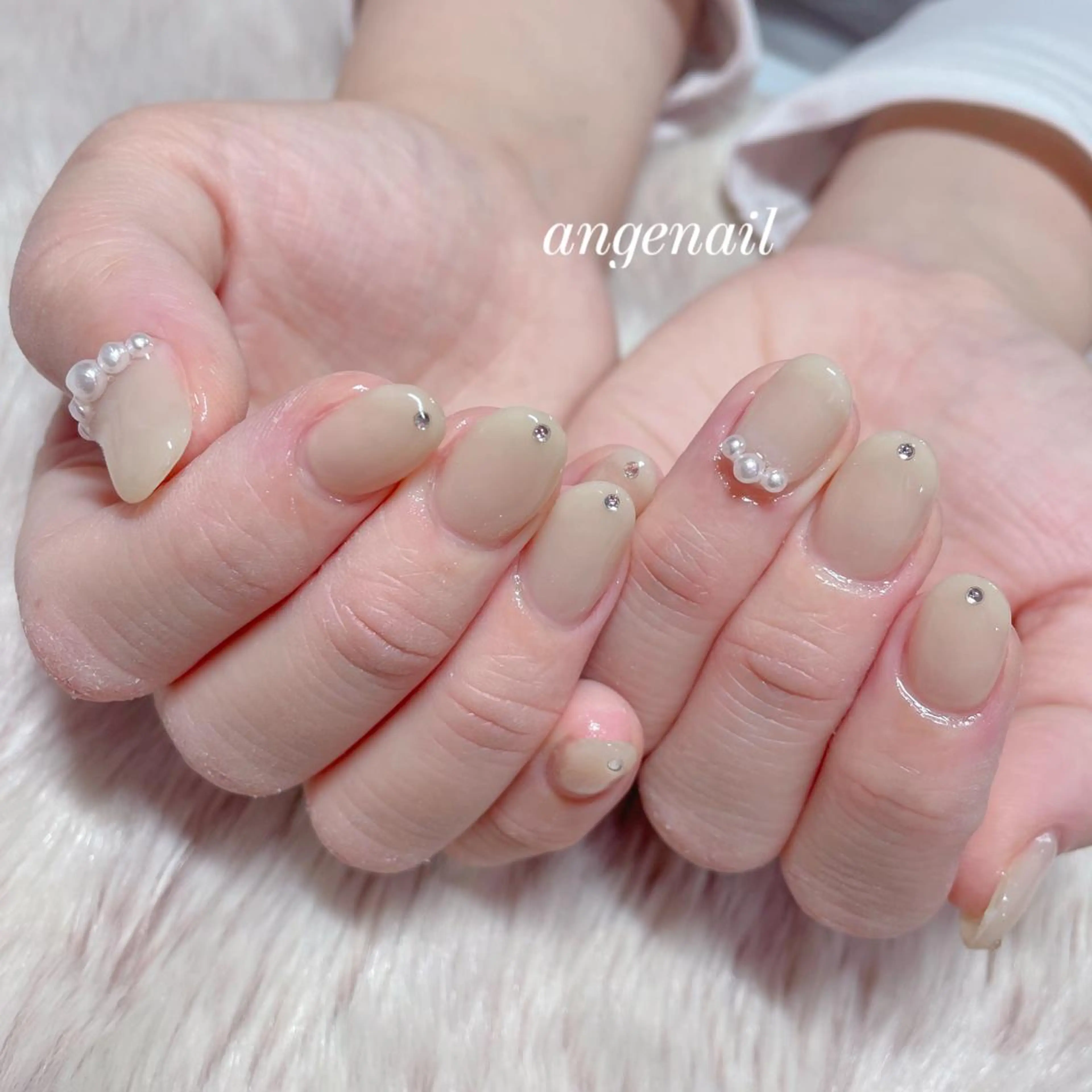 ネイル ハンドネイル オーナーネイリスト MAKIのネイルデザイン