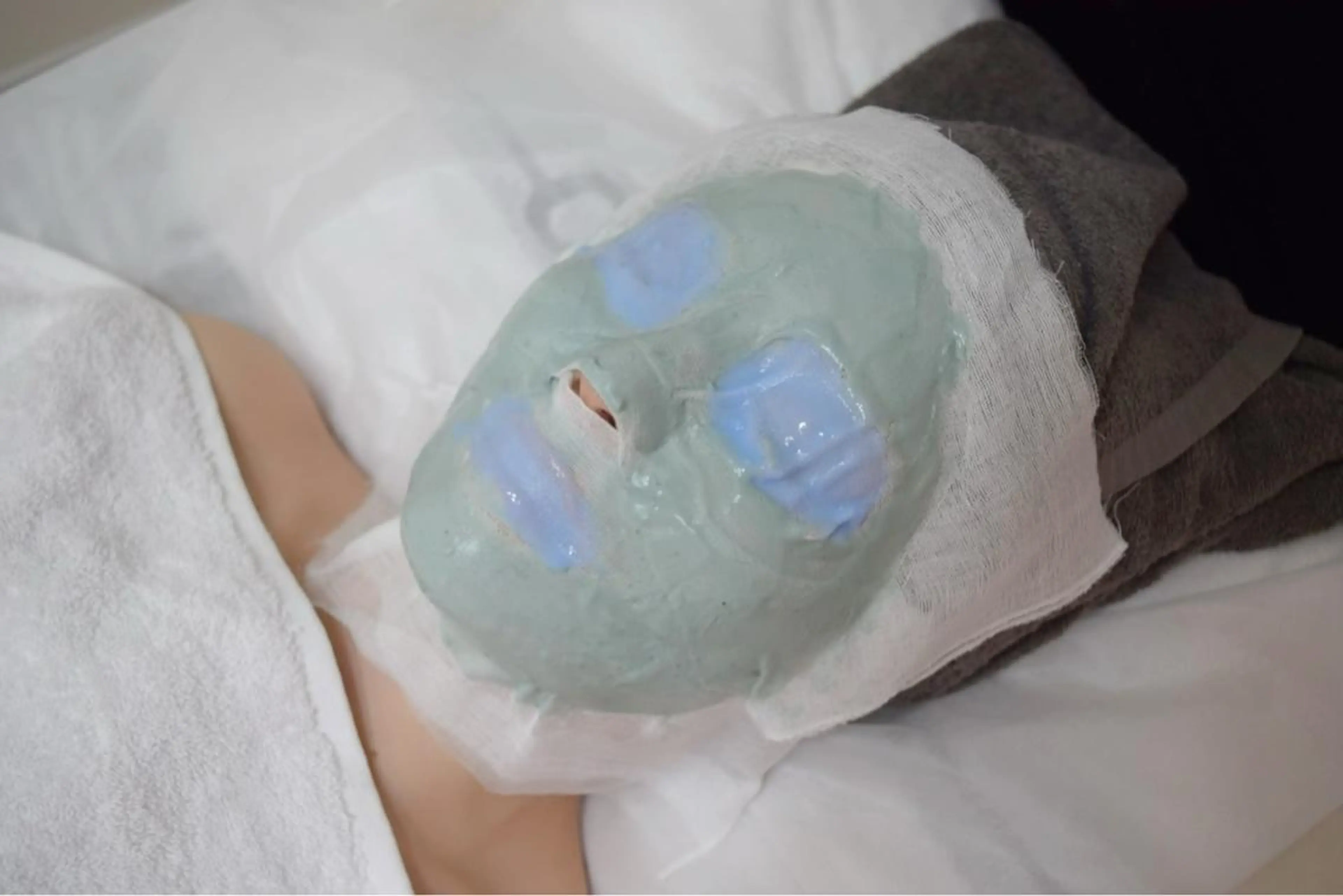 【❤️小顔になりたい方必見❤️】輪郭矯正トリートメント・知る人ぞ知るCHRISTINAのForever Young❣️の写真