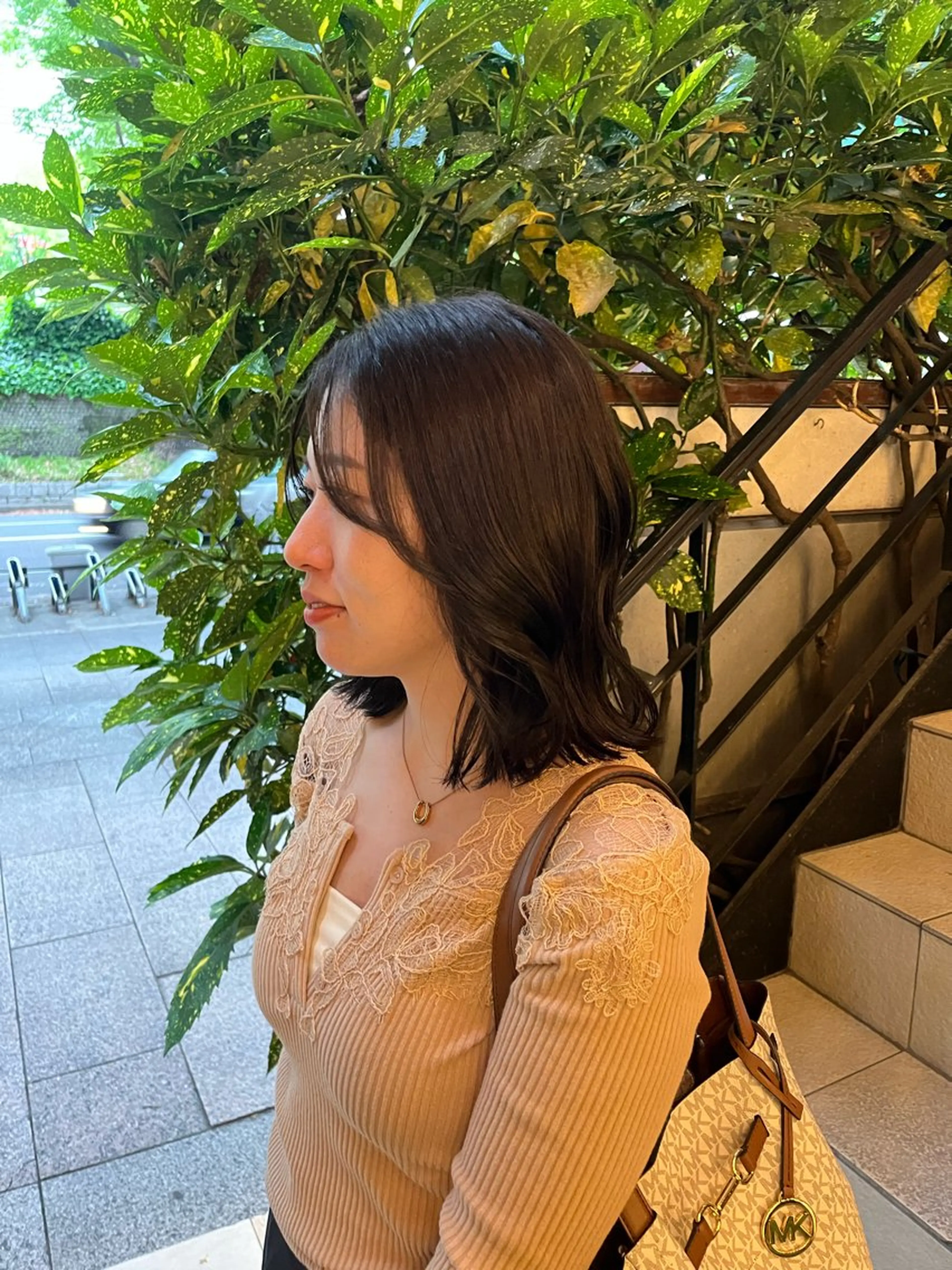 ミディアム 柴田 葉月のヘアスタイル