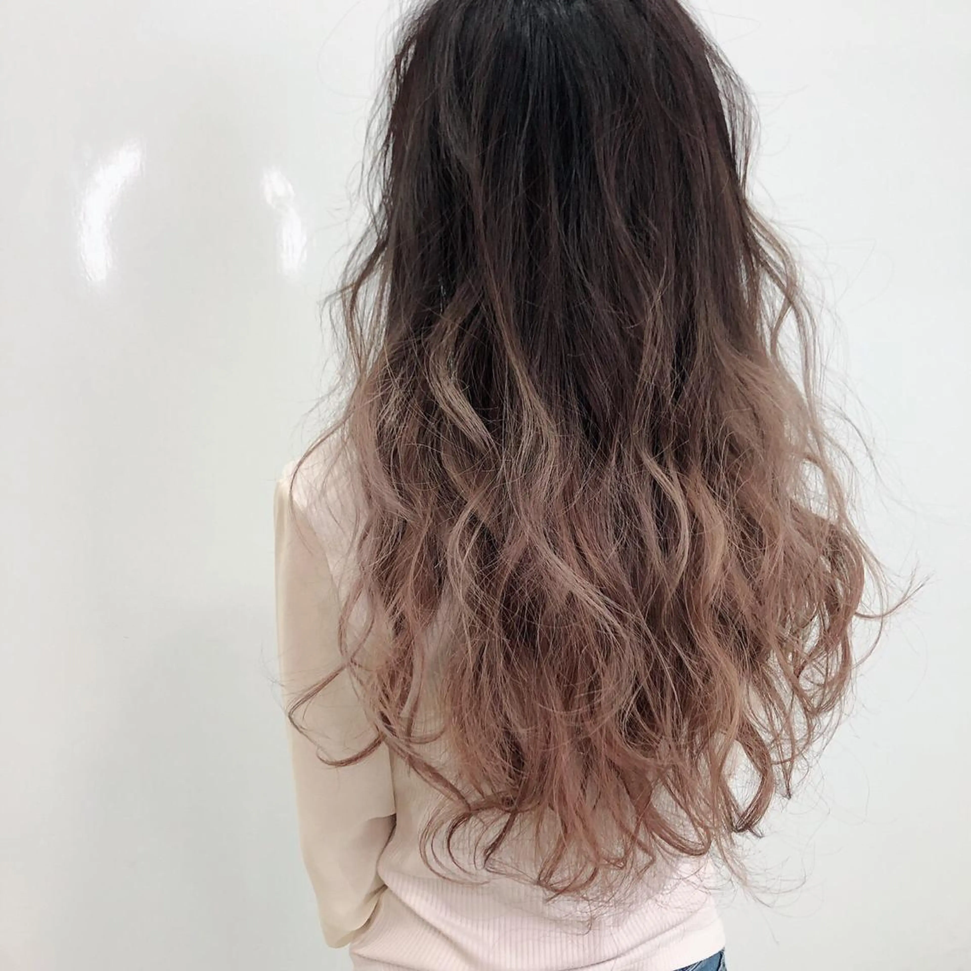 ロング カラー ヘアアレンジ キッズ アディクシーカラー バレイヤージュ ミストバング ベージュカラー 黒髪 カラー特化サロン Eir心斎橋のヘアスタイル