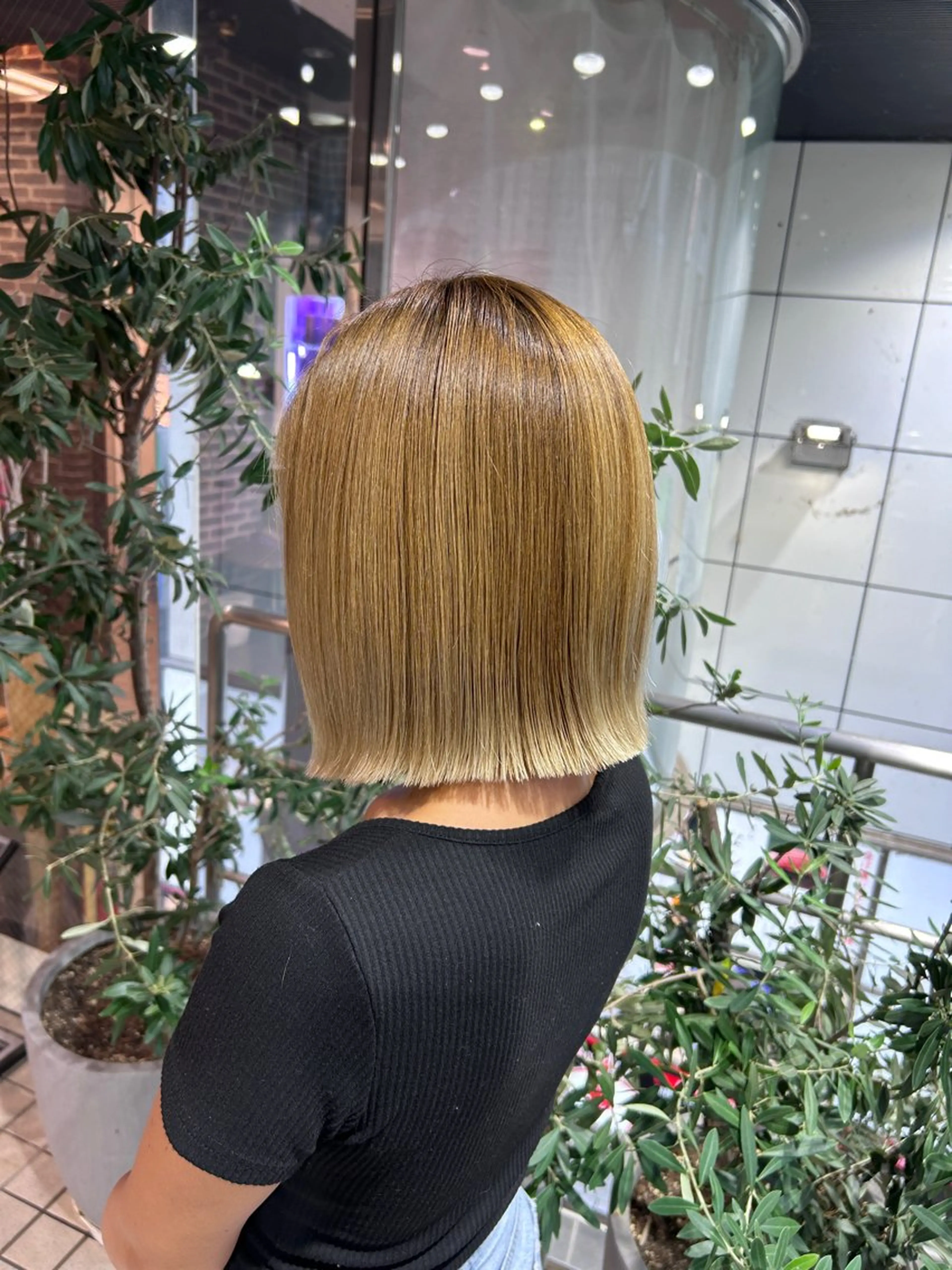 ショート カット 透明感ツヤカラー/ アイリスト/ゆきなのマツエク・マツパデザイン