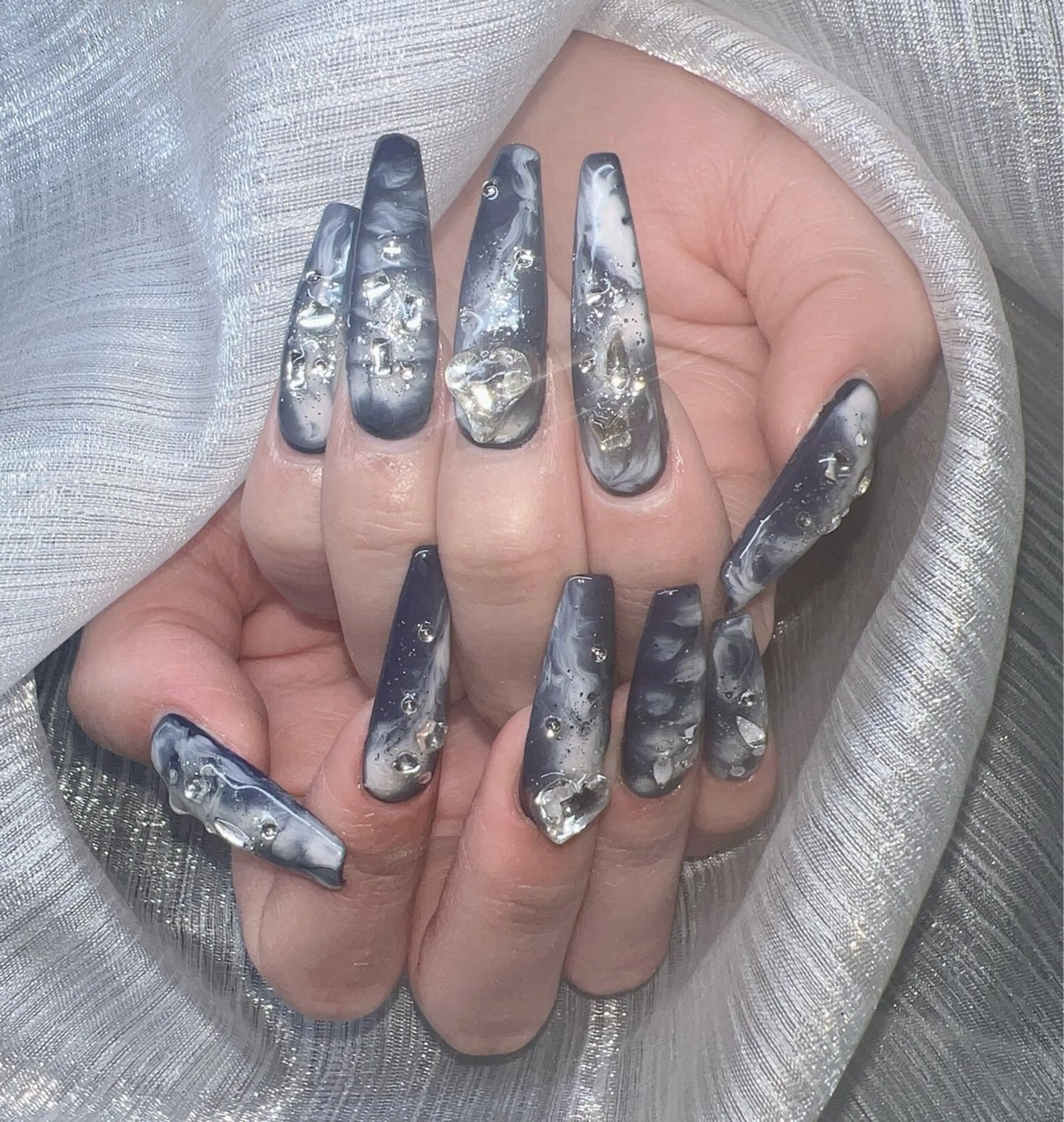 ネイル ハンドネイル Lee Nailsのネイルデザイン